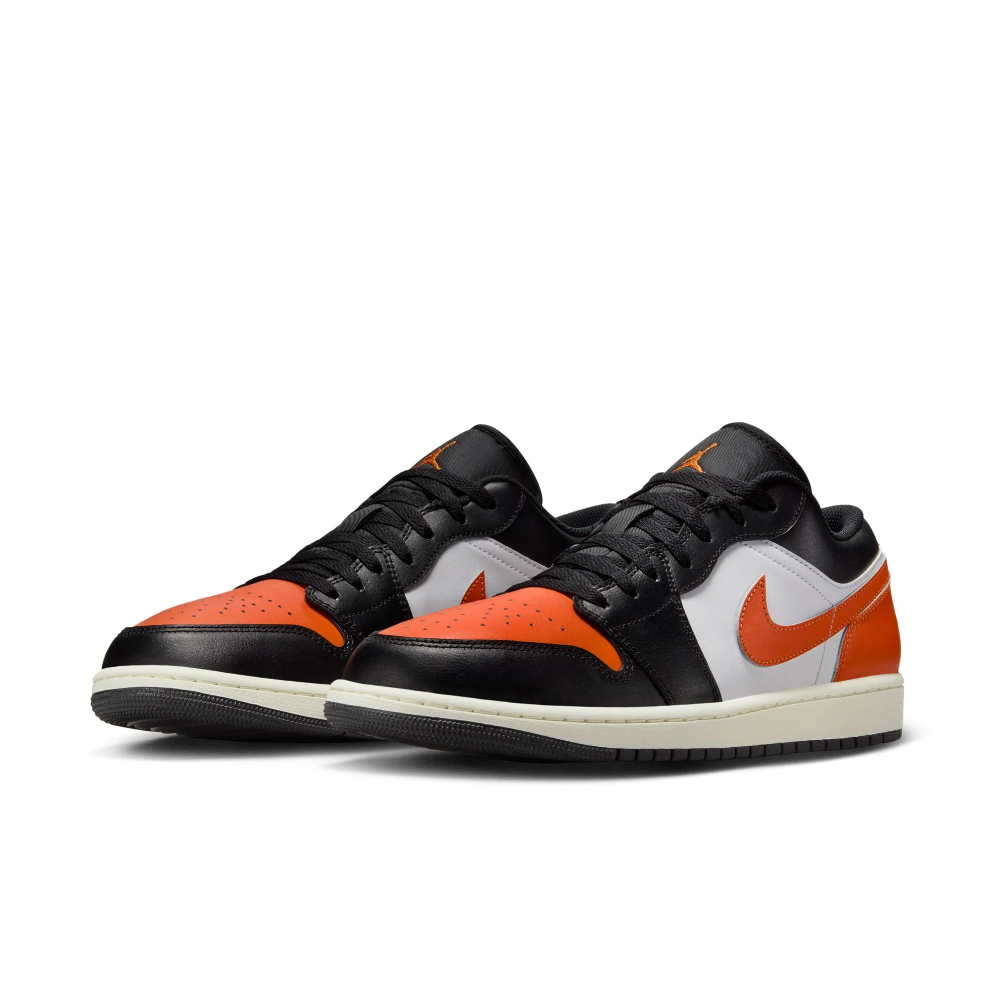 AIR JORDAN 1 LOW - Image 4