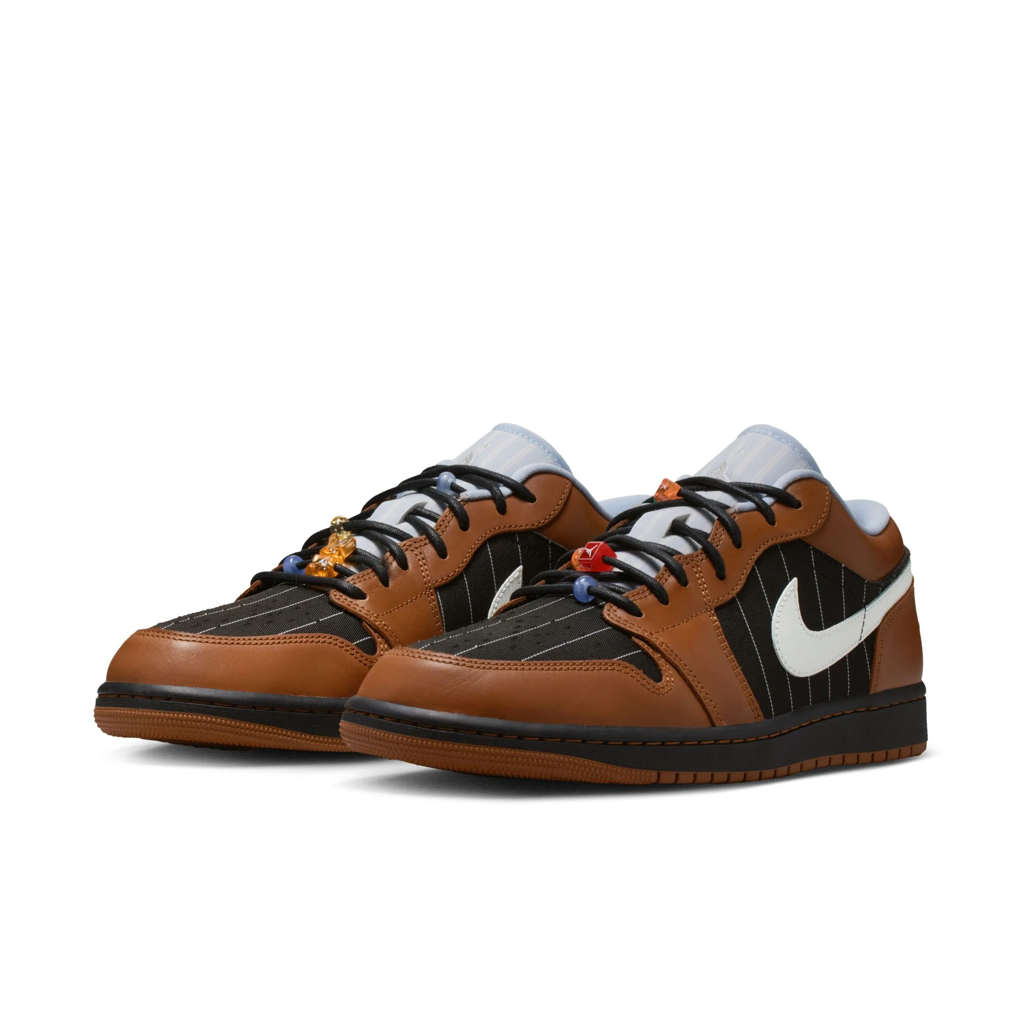 AIR JORDAN 1 LOW SE - Image 4