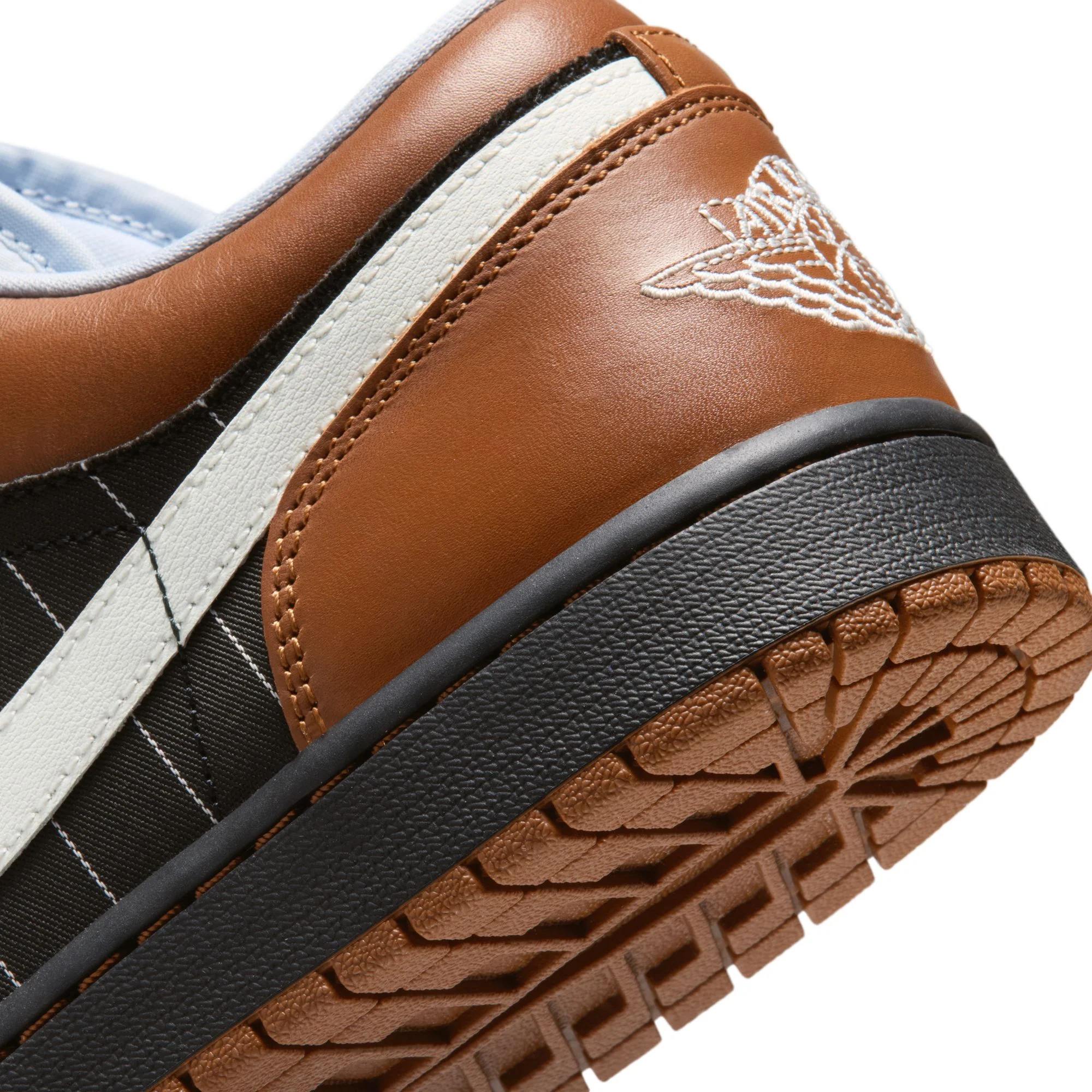 AIR JORDAN 1 LOW SE - Image 6