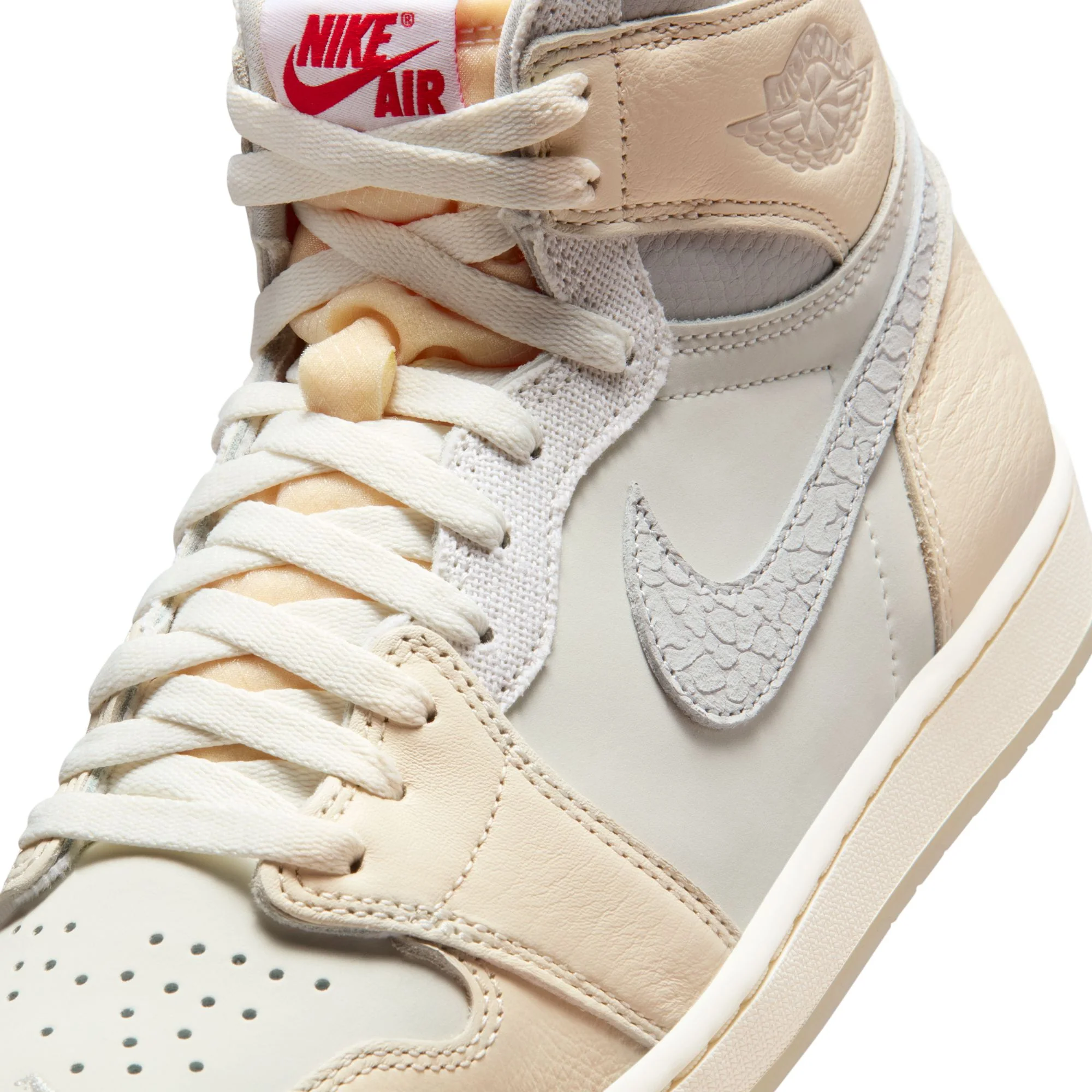 AIR JORDAN 1 RETRO HIGH OG - Image 5