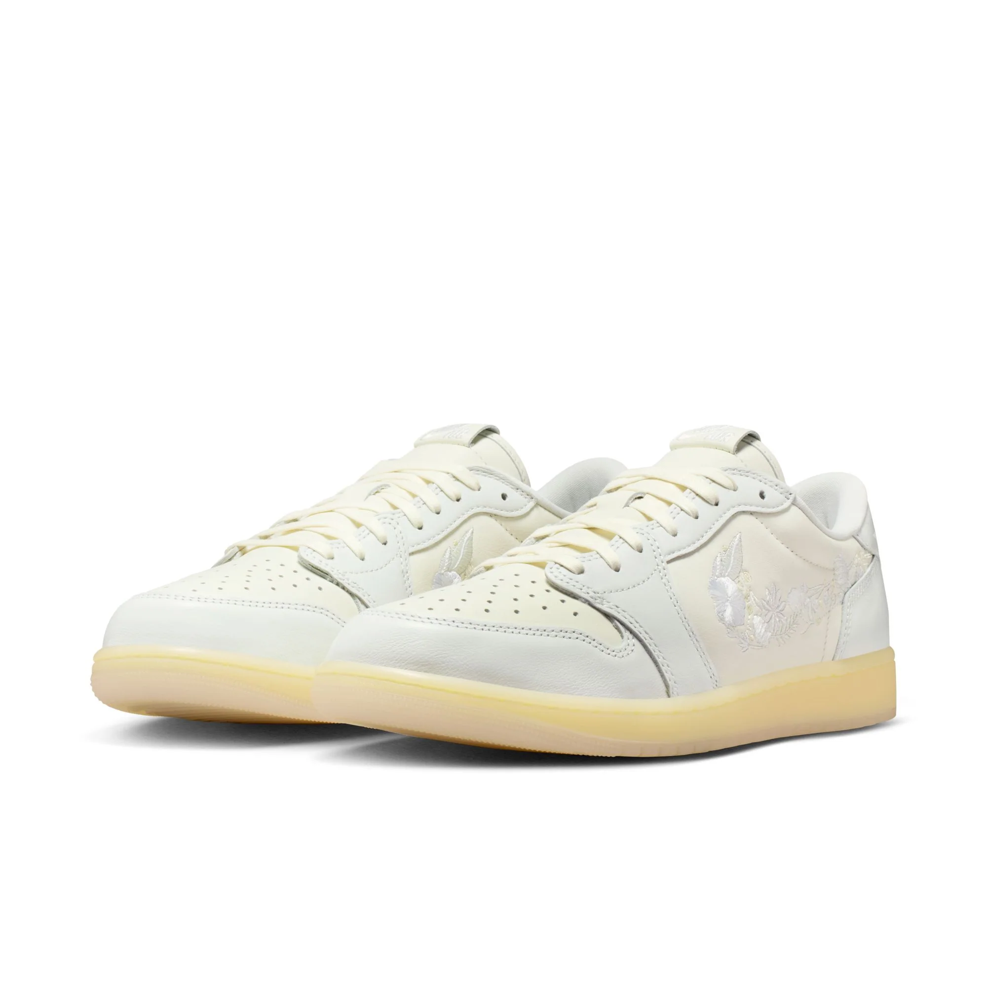 AIR JORDAN 1 RETRO LOW OG - Image 3