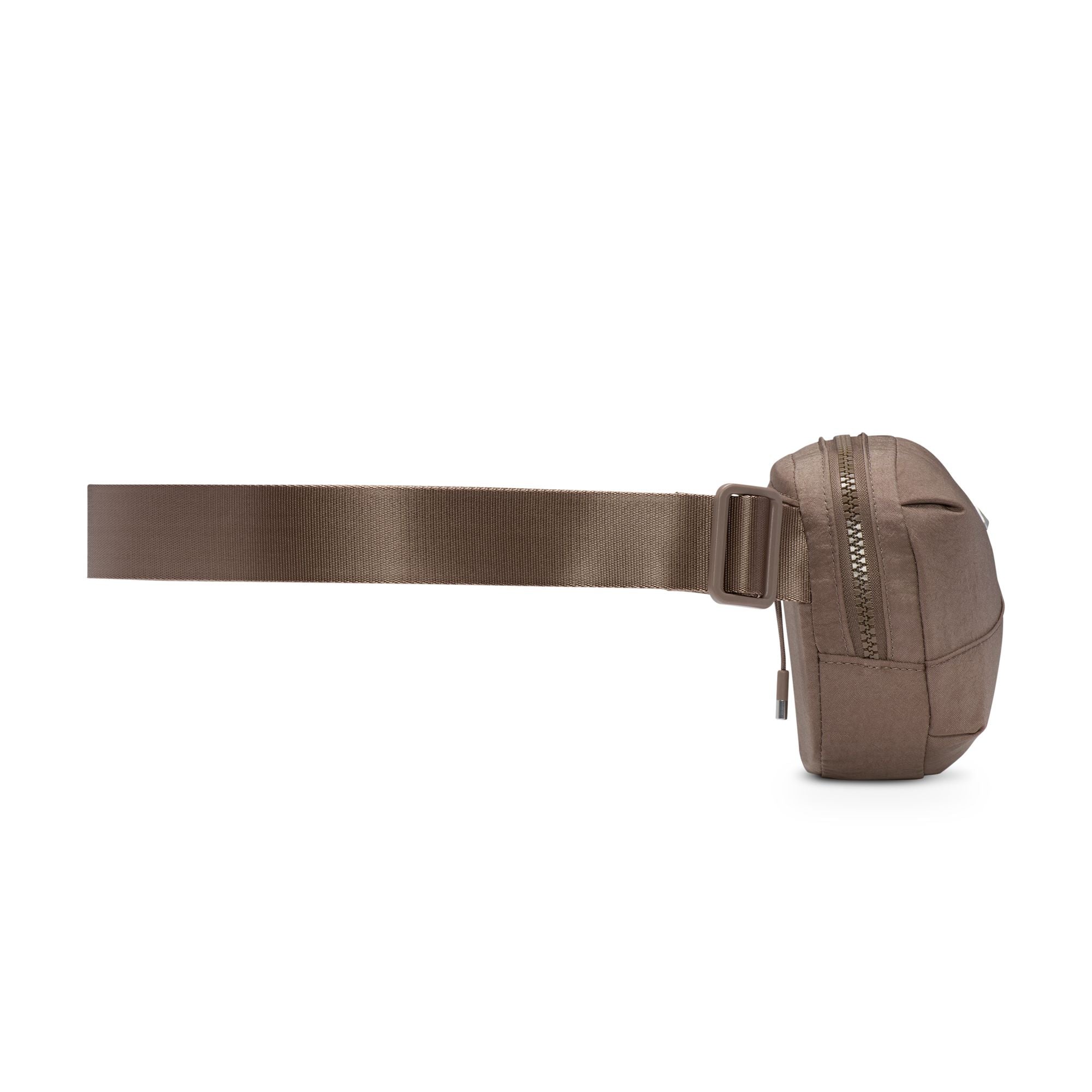 AURA CROSSBODY BAG (2L) - MINK BROWN/MATTE SILVER - Image 7