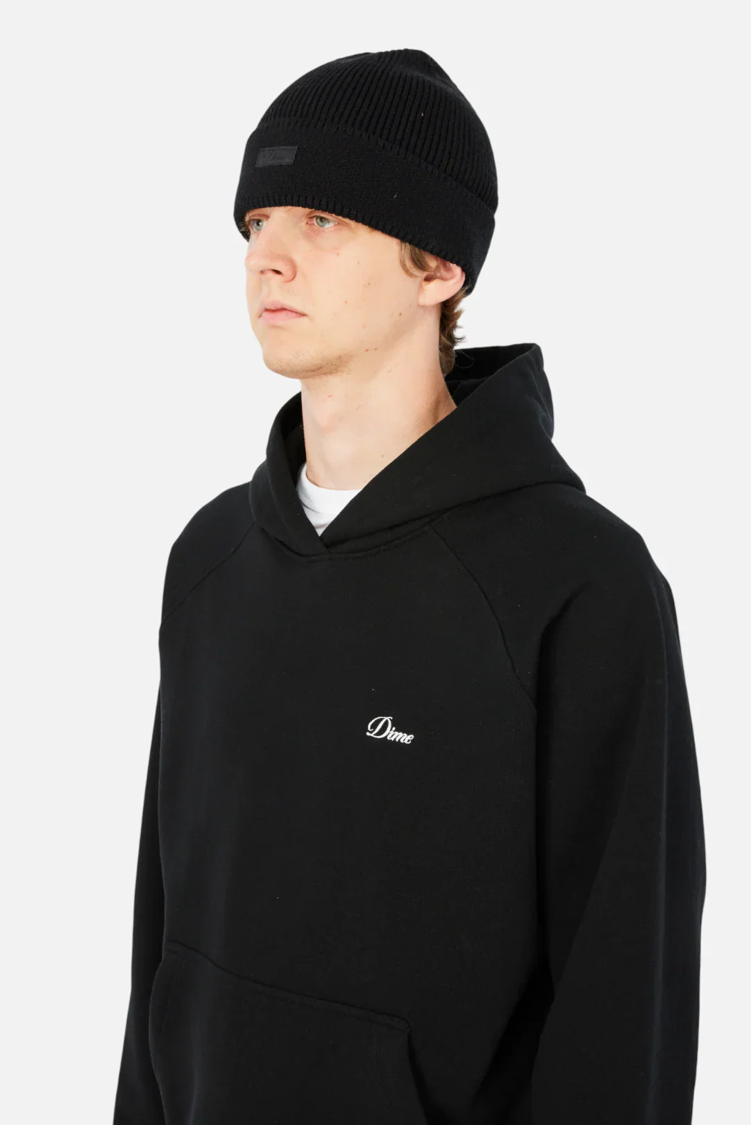 CURSIVE RIB BEANIE - BLACK - Image 3