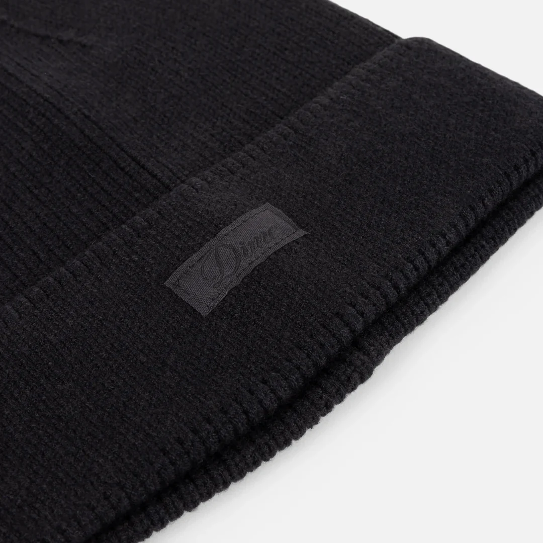 CURSIVE RIB BEANIE - BLACK - Image 6