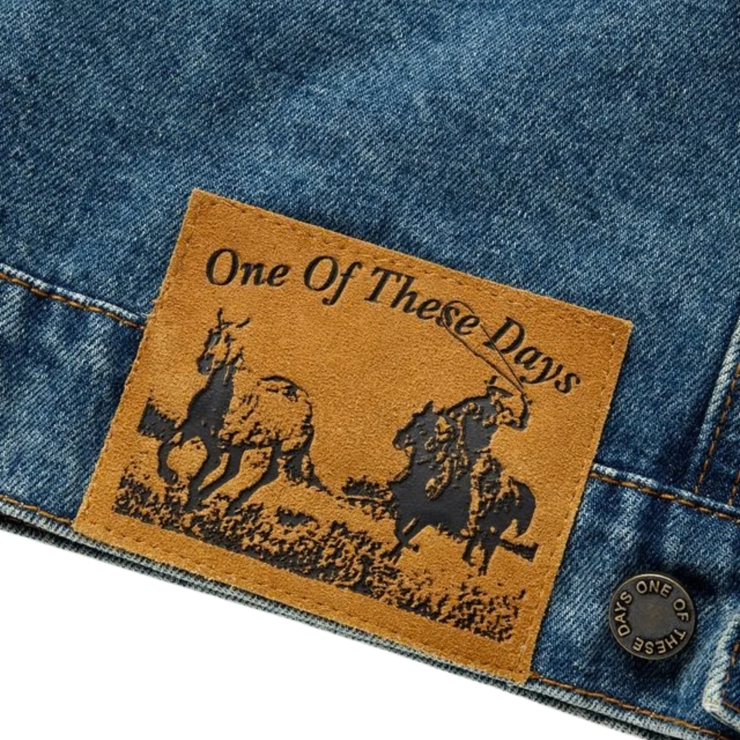 DENIM TRUCKER JACKET - Image 4