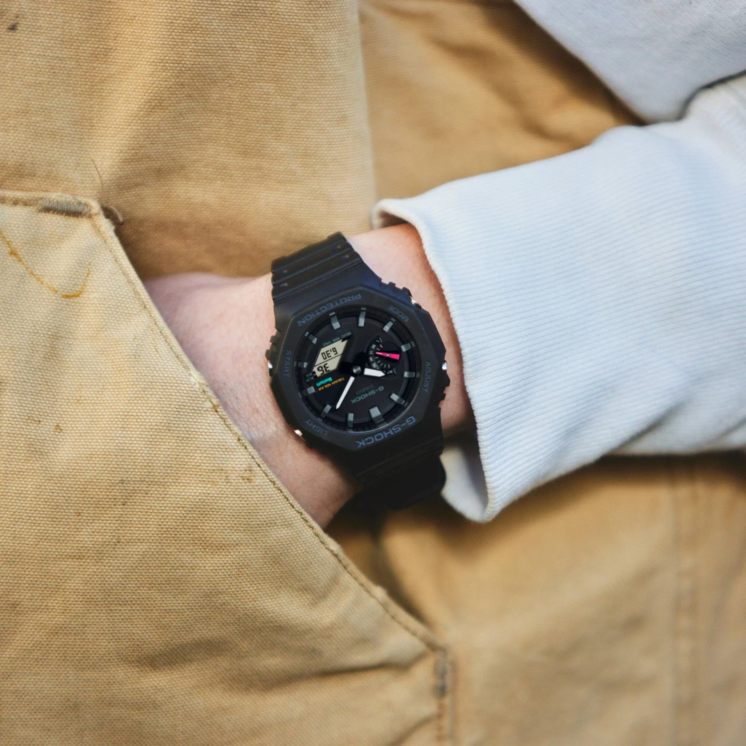 GA-B2100-1A WATCH - Image 2