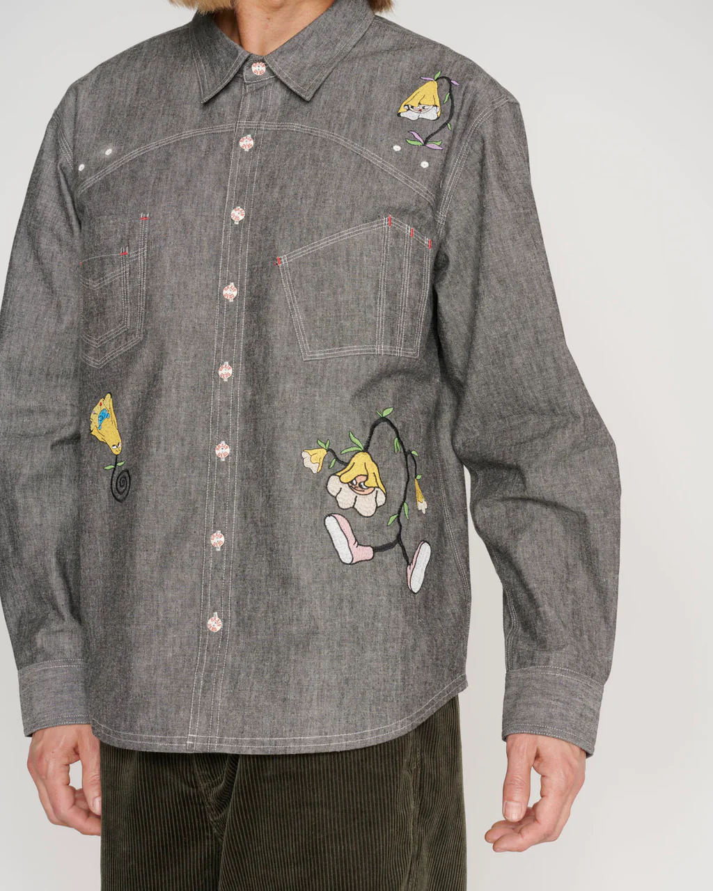 GARDEN PARTY CHAMBRAY BUTTON UP SHIRT - Image 4