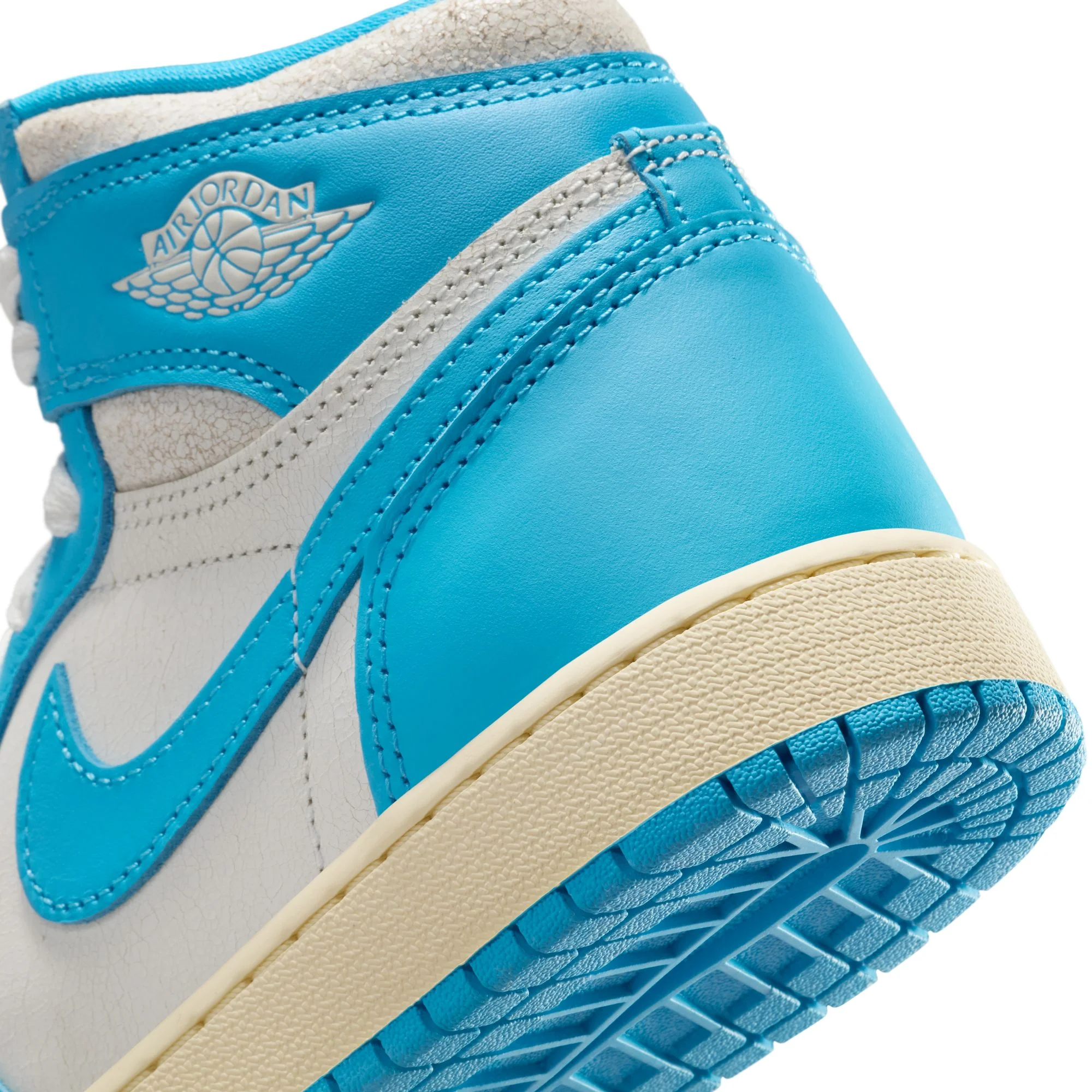 (GS) AIR JORDAN 1 HIGH OG "UNC REIMAGINED" - Image 6