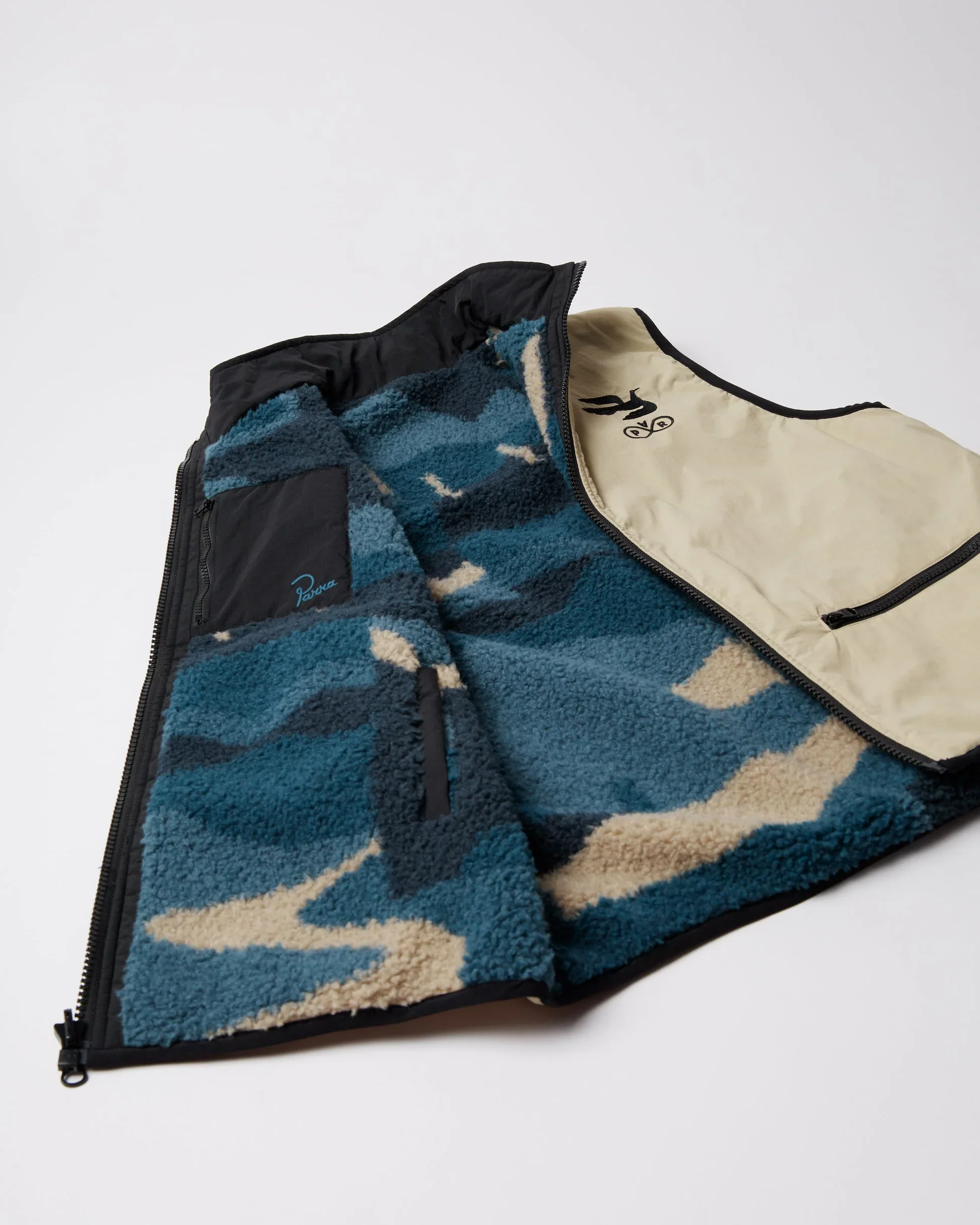 INFINITE BIRD REVERSIBLE VEST - Image 8