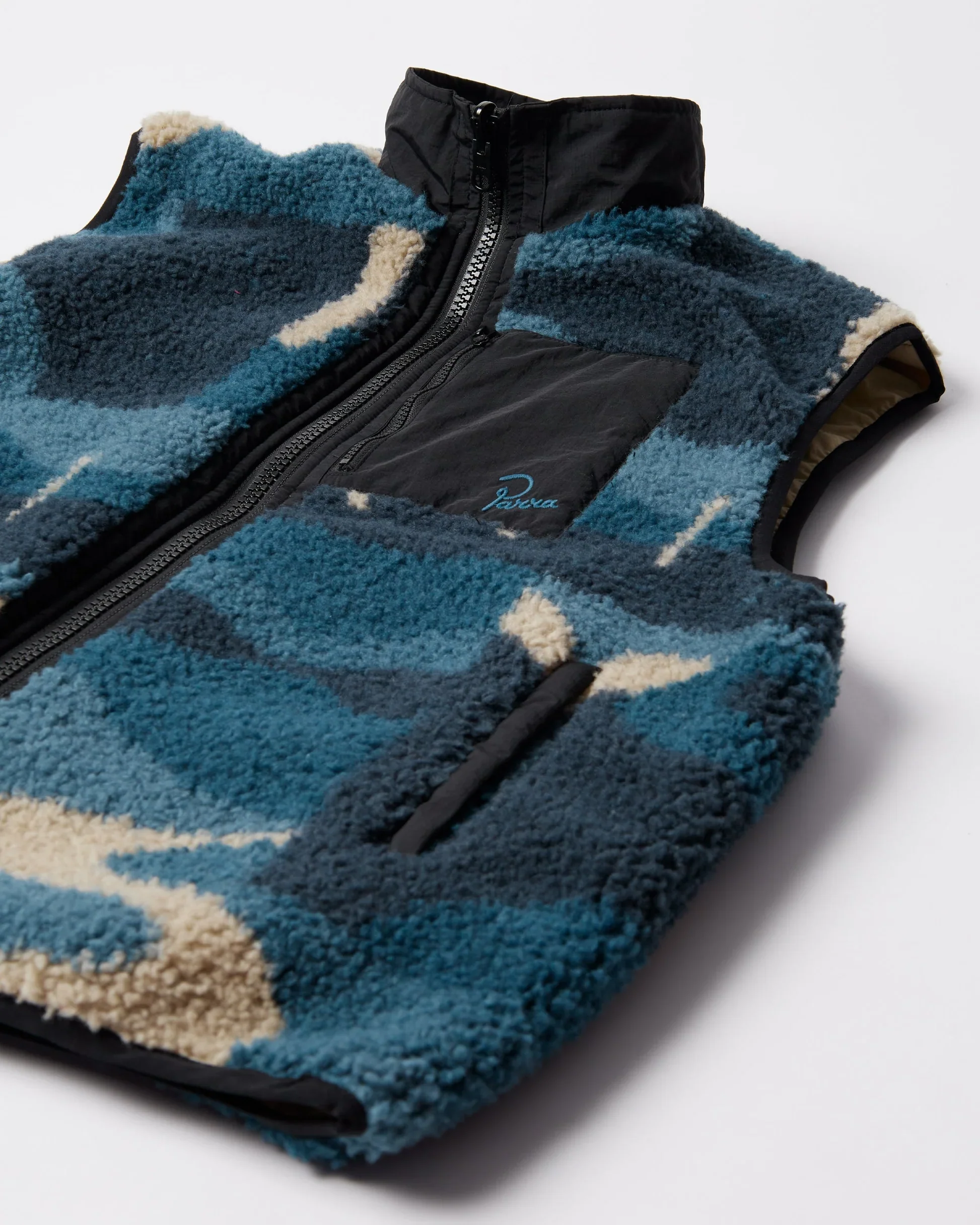 INFINITE BIRD REVERSIBLE VEST - Image 9