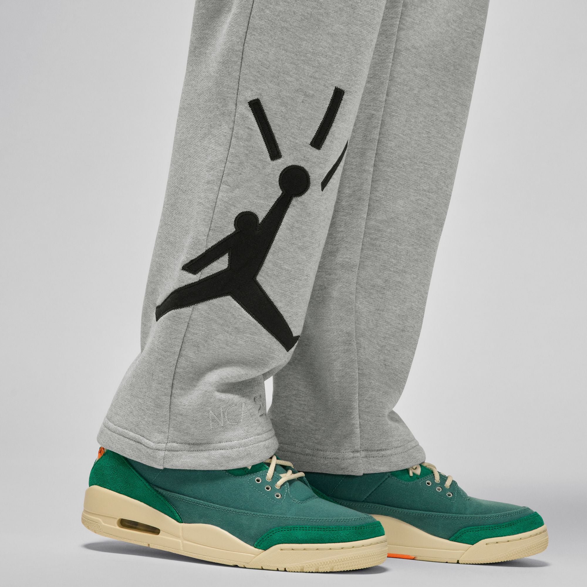 JORDAN X NINA CHANEL ABNEY FLEECE PANTS - Image 6