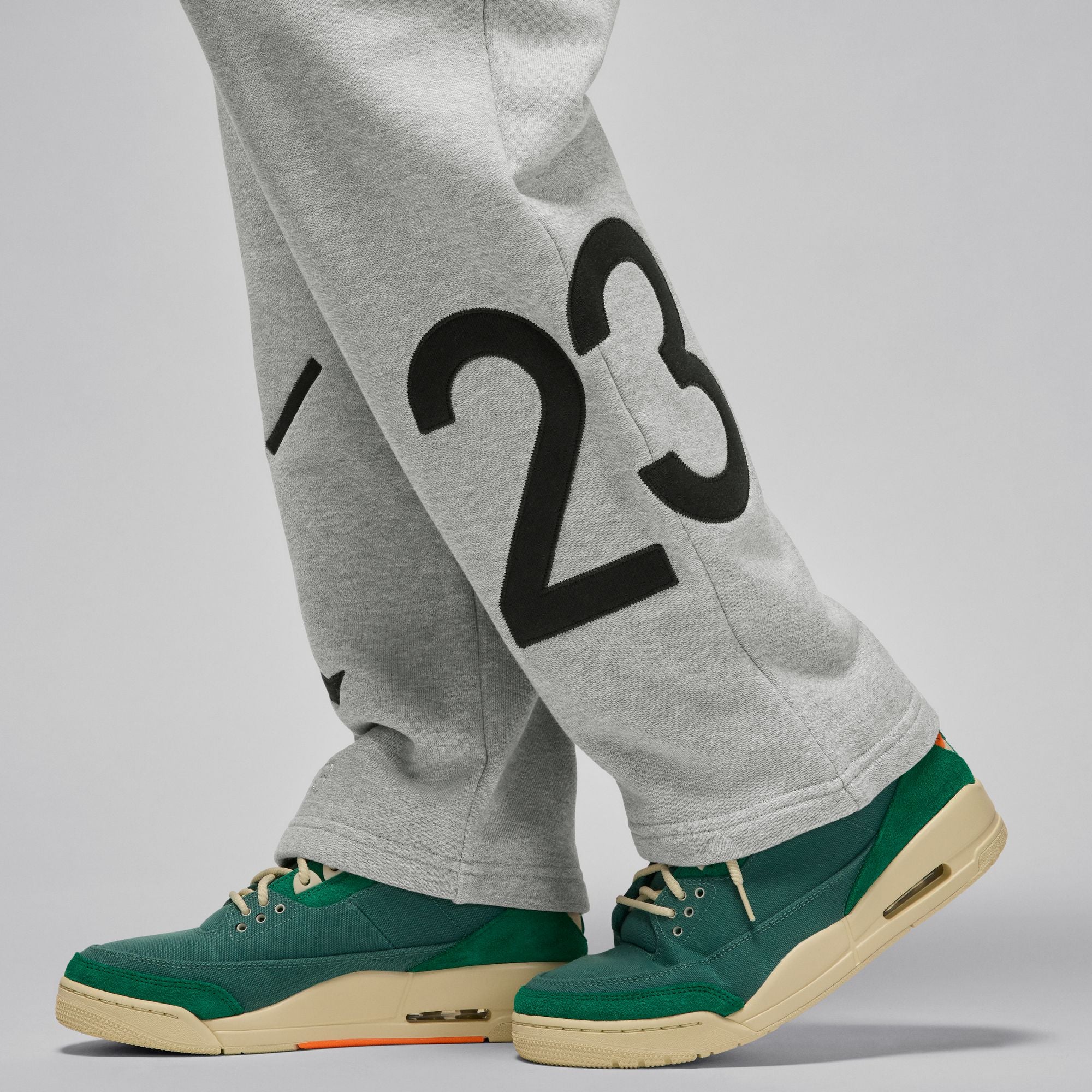 JORDAN X NINA CHANEL ABNEY FLEECE PANTS - Image 7