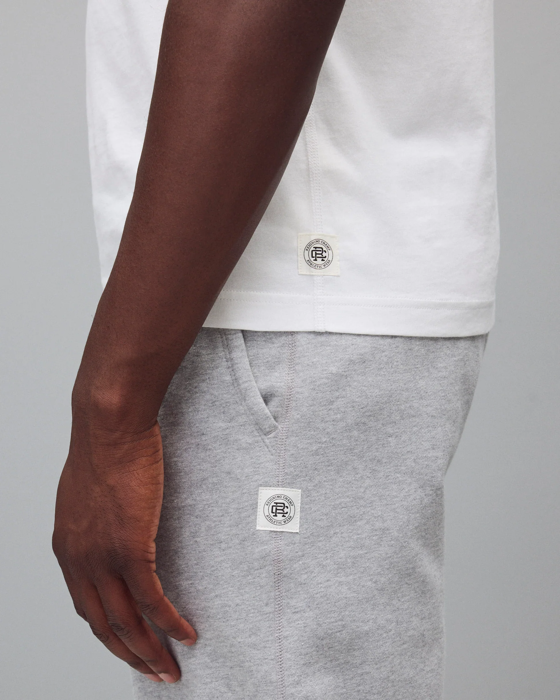 LIGHTWEIGHT JERSEY STANDARD T-SHIRT - Image 5