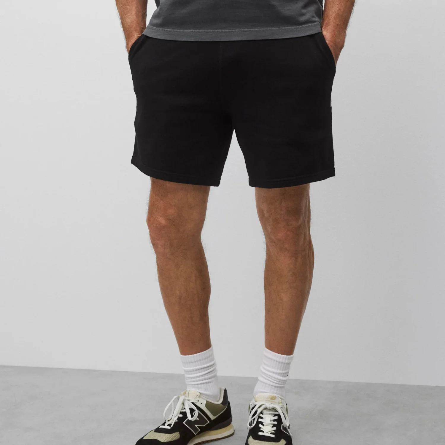 MIDWEIGHT TERRY STANDARD SWEATSHORT 7" - Image 3