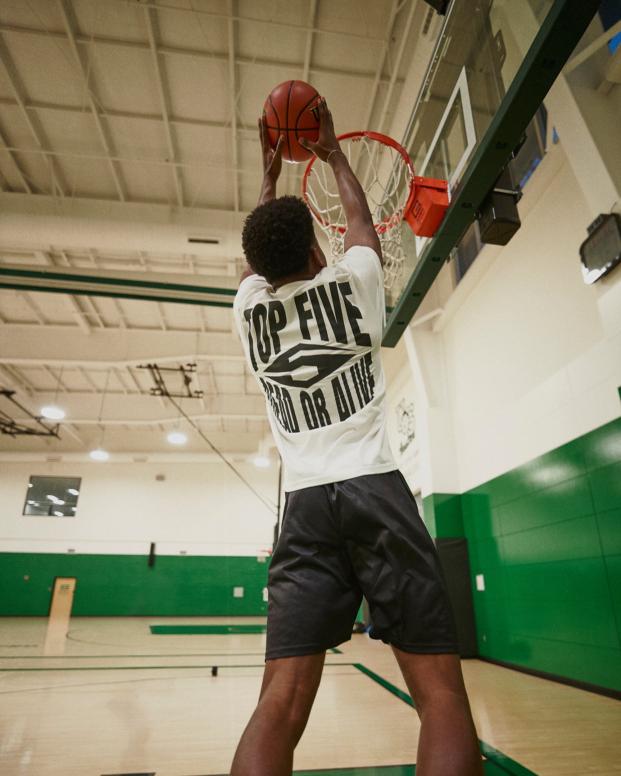 MO X DOUBLE DRIBBLE TOP 5 DEAD OR ALIVE TEE - Image 4