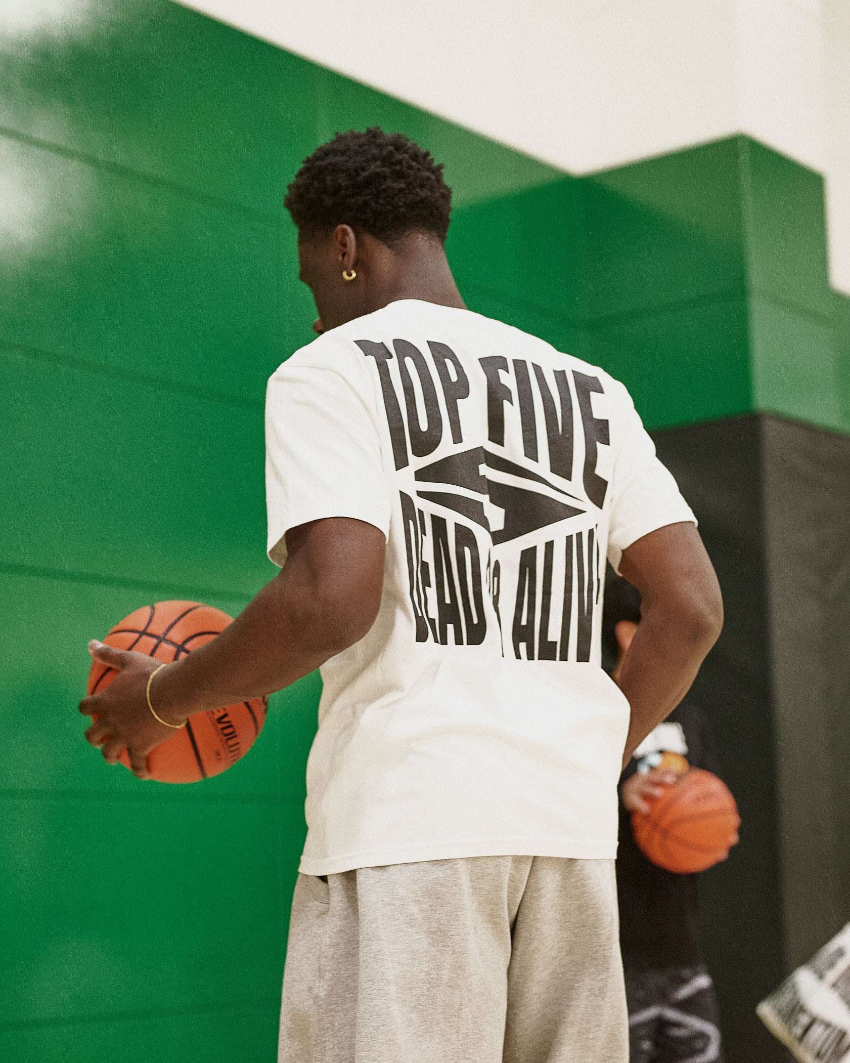 MO X DOUBLE DRIBBLE TOP 5 DEAD OR ALIVE TEE - Image 6