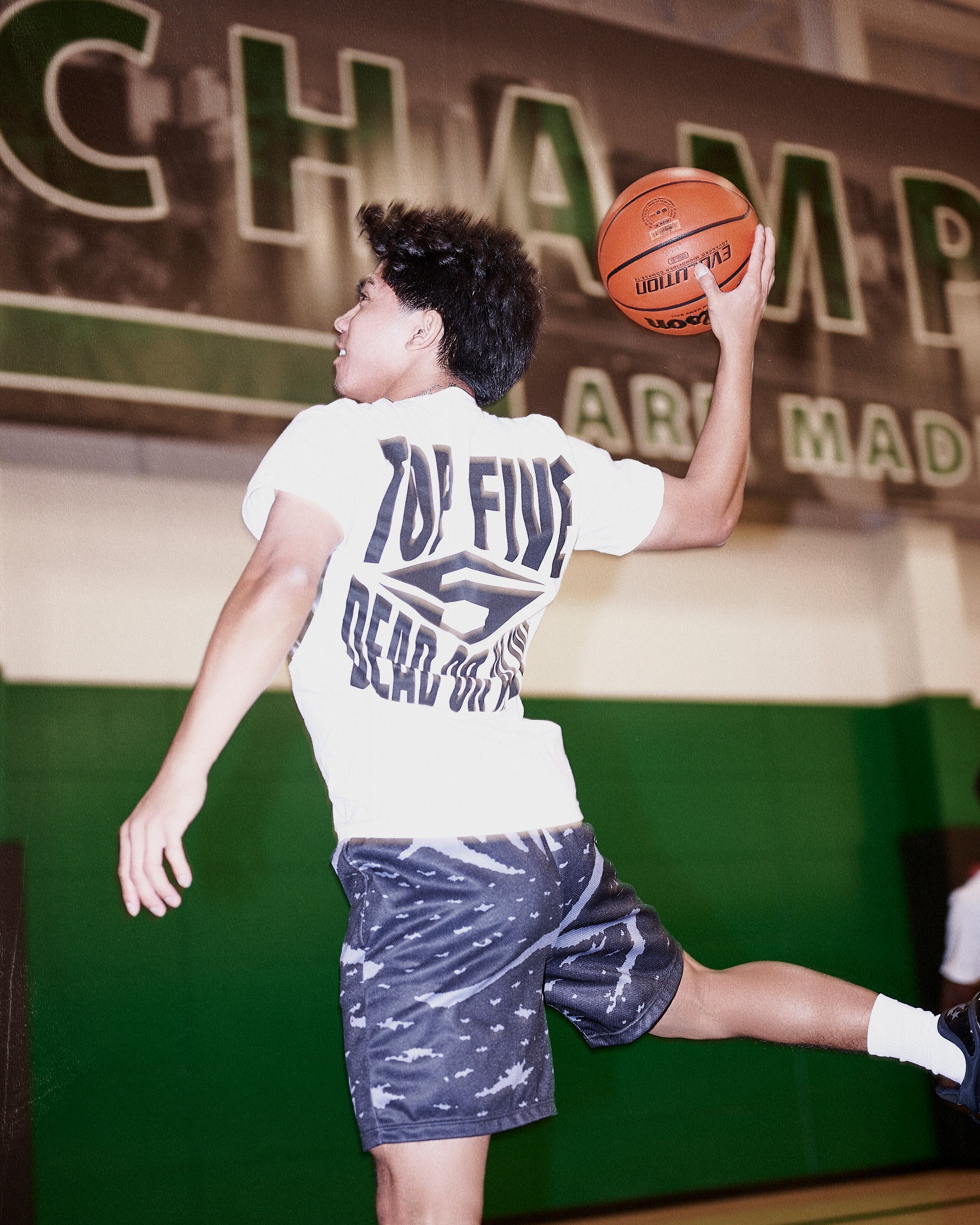 MO X DOUBLE DRIBBLE TOP 5 DEAD OR ALIVE TEE - Image 9