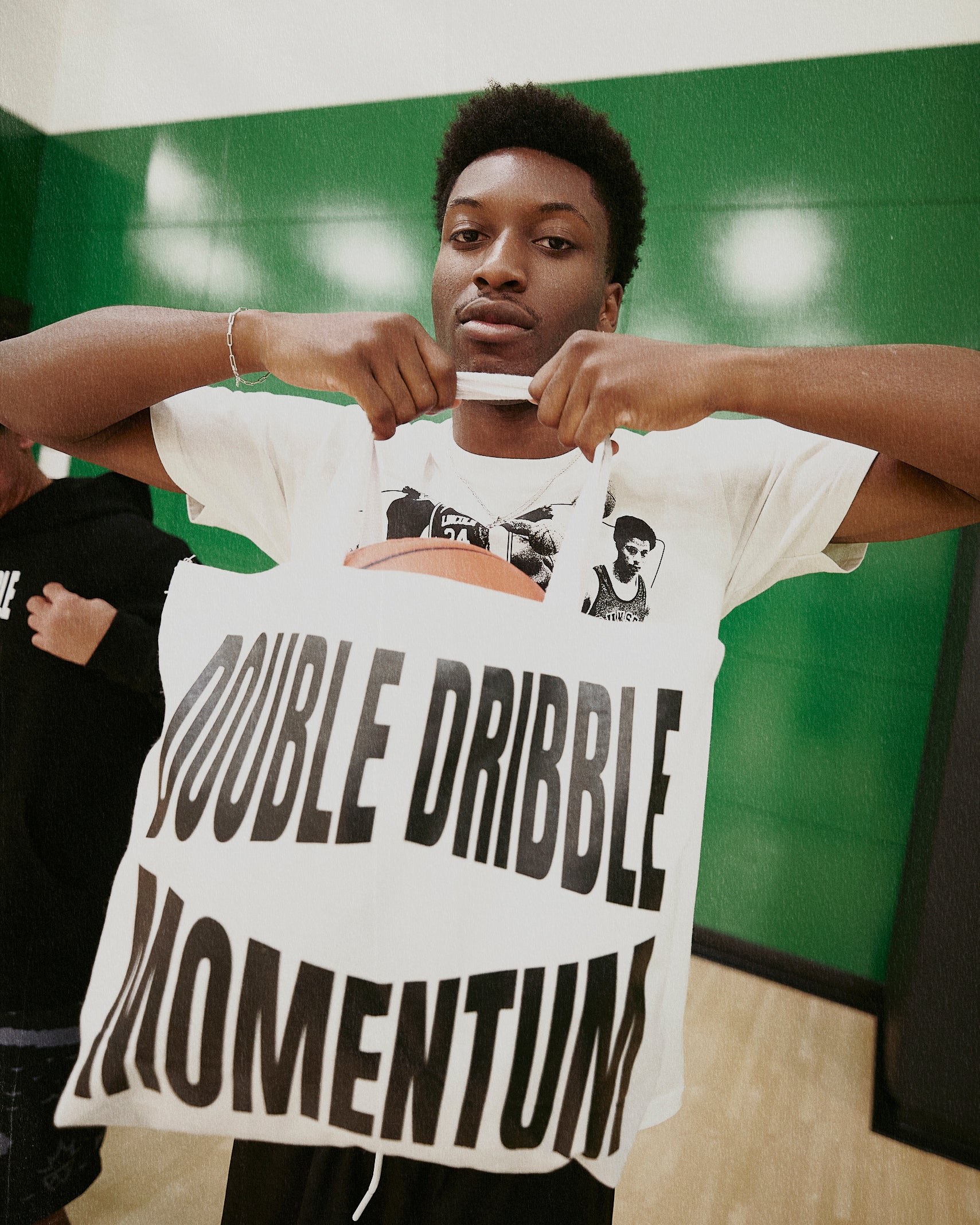 MO X DOUBLE DRIBBLE TOTE - Image 3