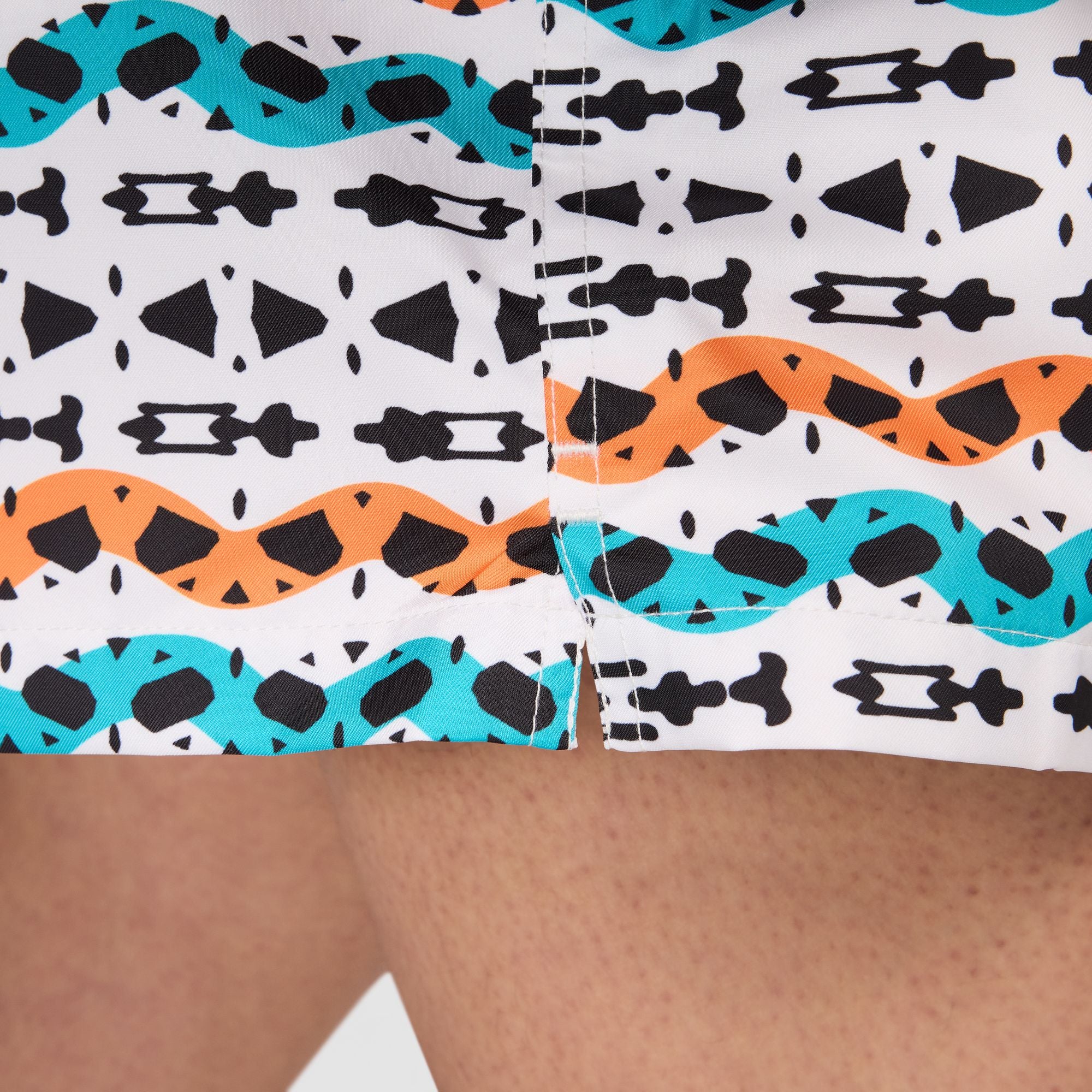 NK CLUB FLOW SHORT N7 - Image 7