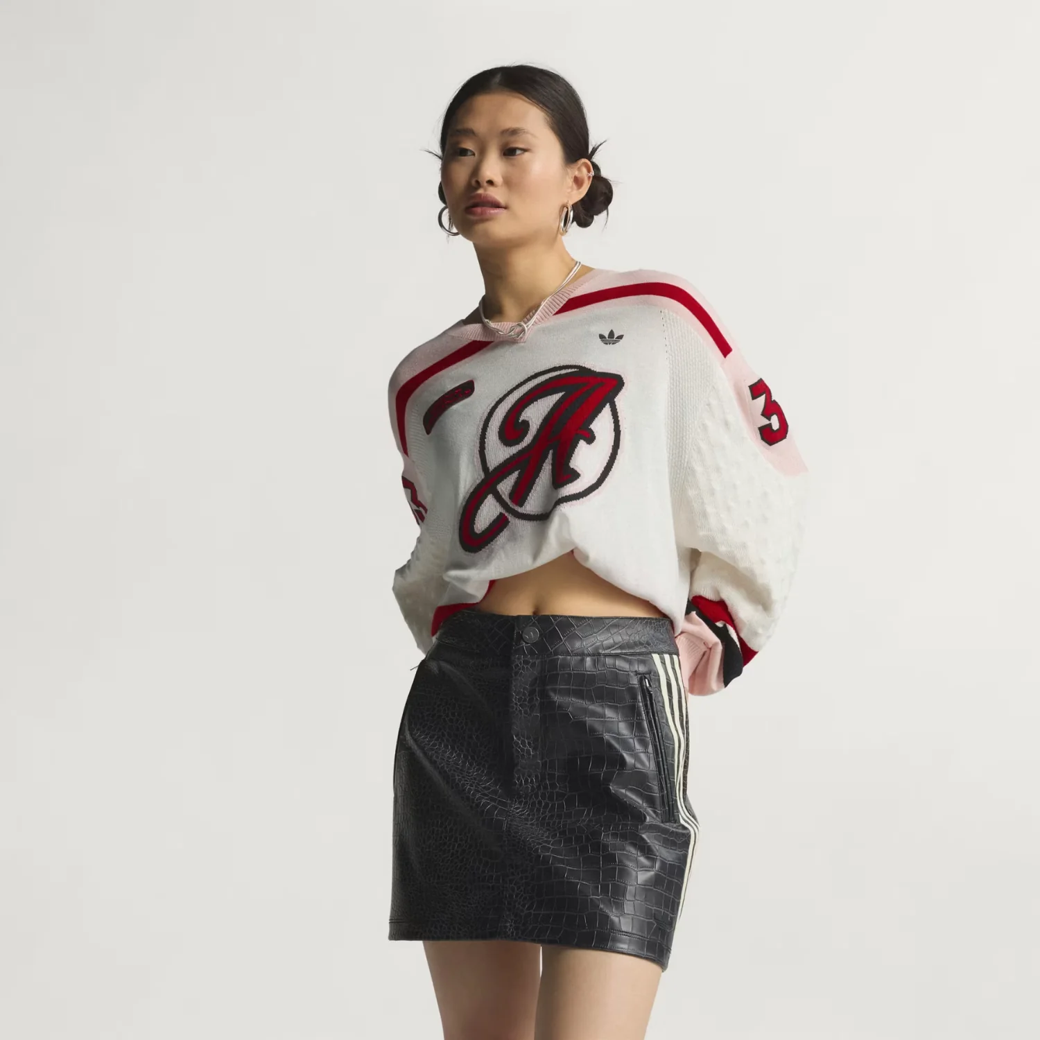 W PLEATHER MINI SKIRT - Image 2