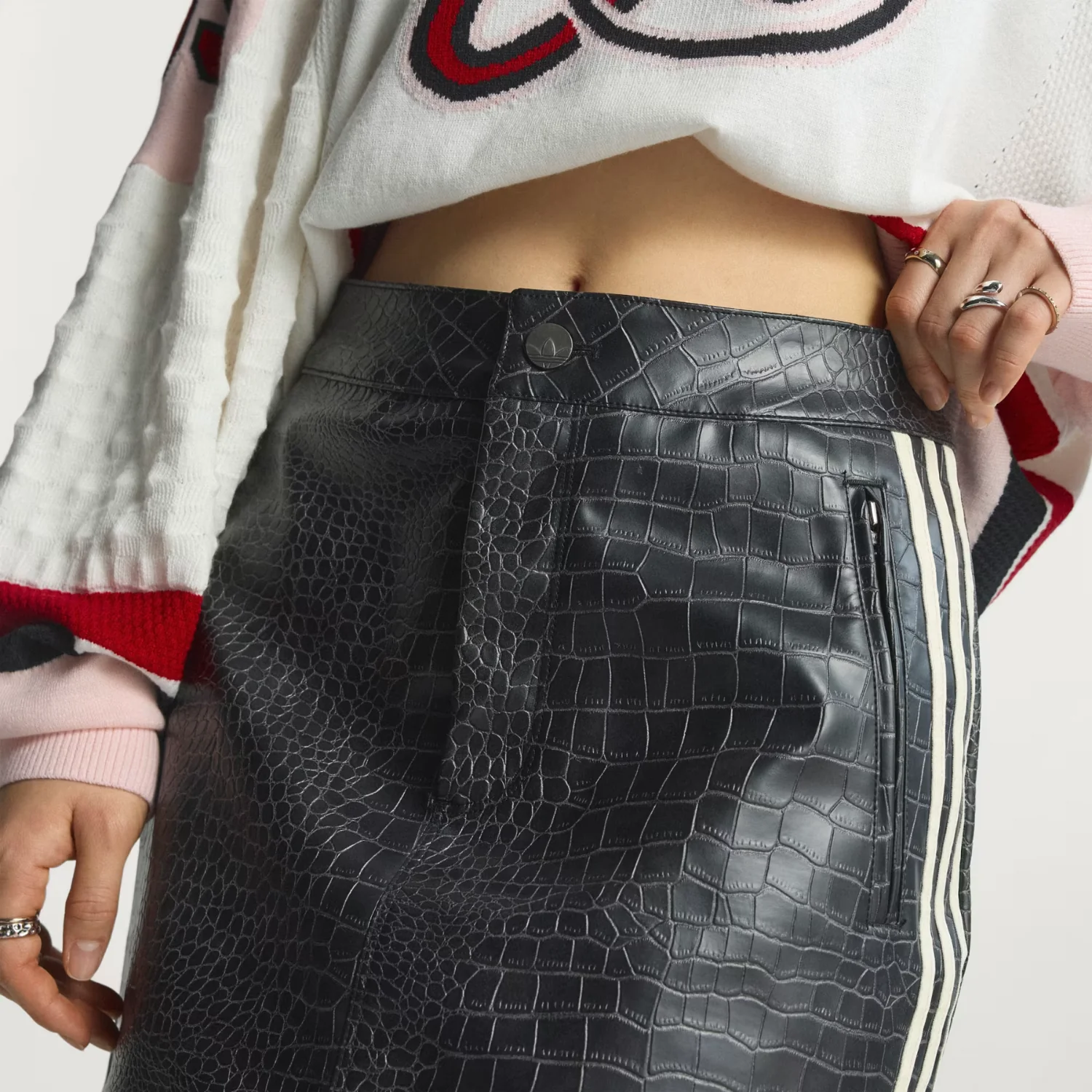 W PLEATHER MINI SKIRT - Image 5