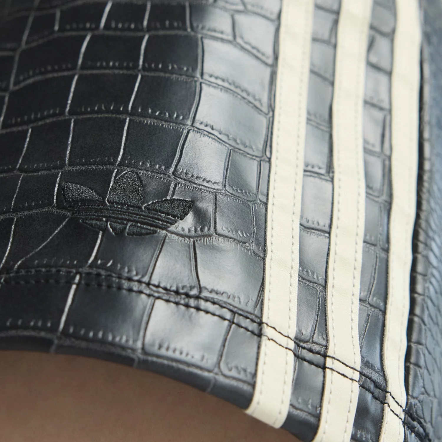 W PLEATHER MINI SKIRT - Image 9