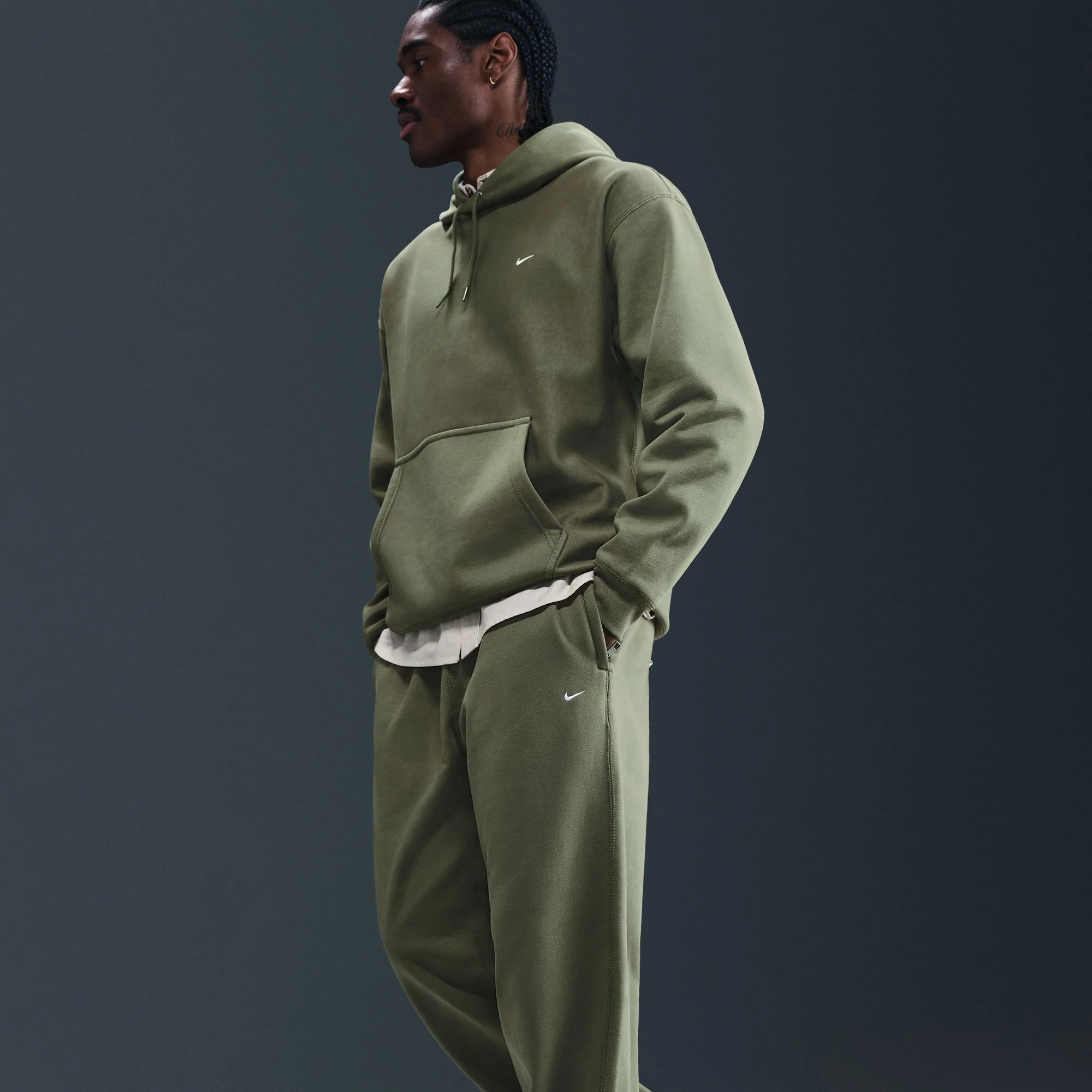 SOLO SWOOSH CUFFED FLEECE PANTS - Image 3