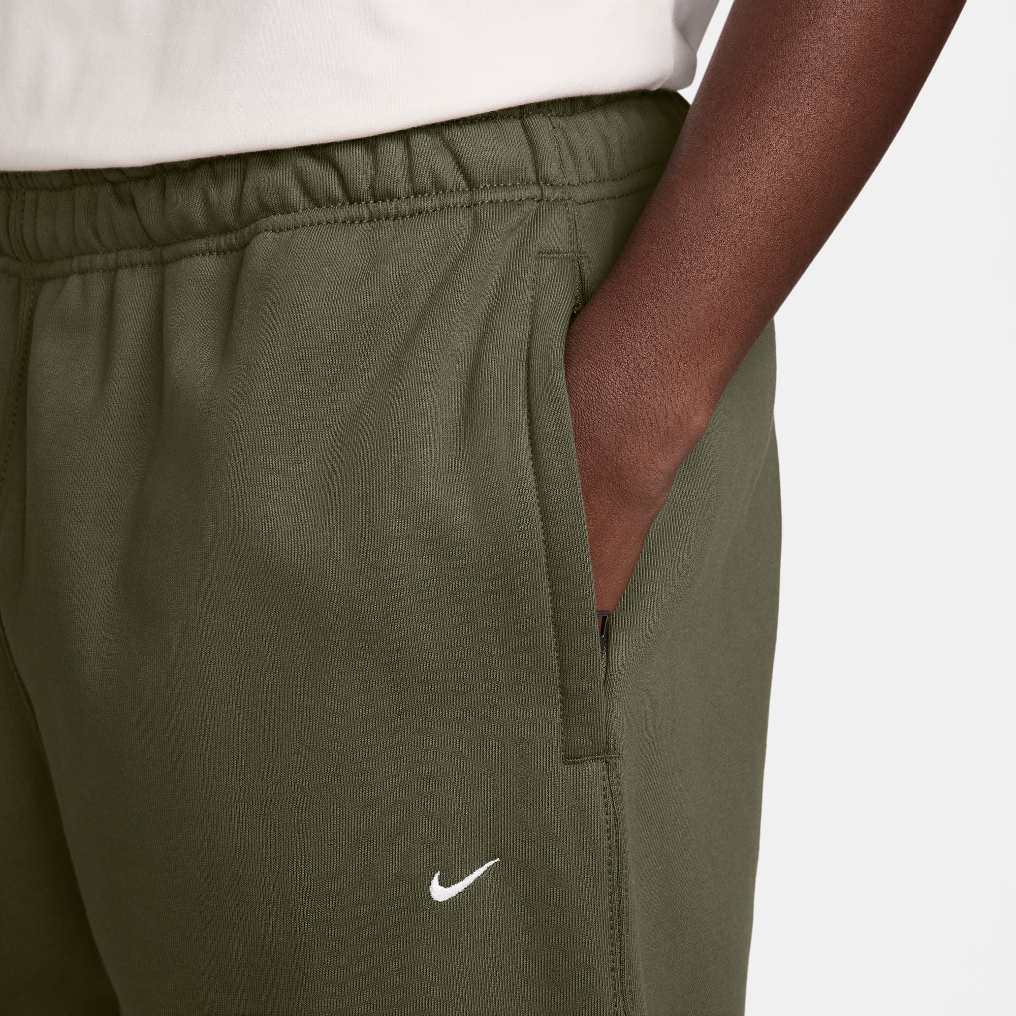 SOLO SWOOSH CUFFED FLEECE PANTS - Image 7