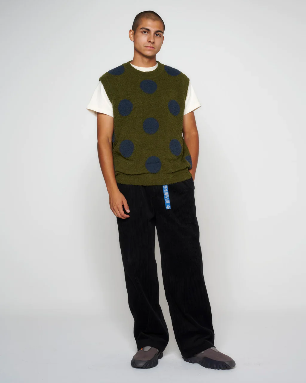 TEDDY FUR DOT KNIT SWEATER VEST - Image 3