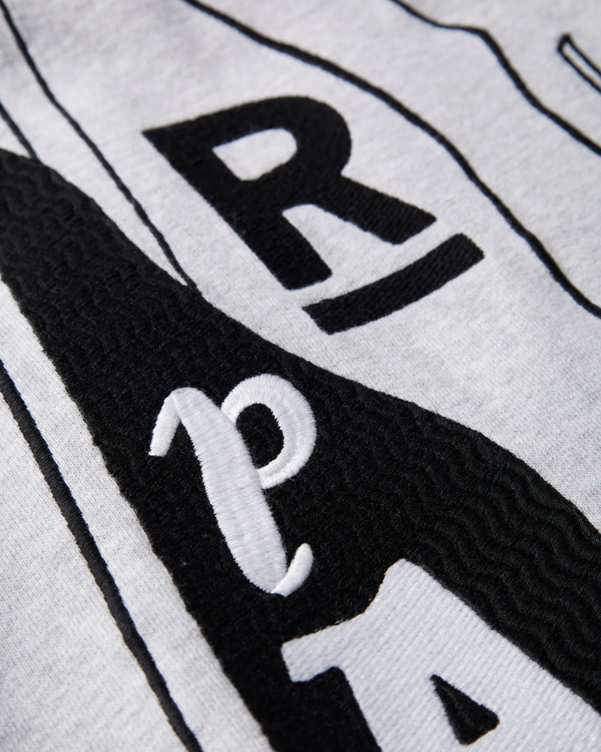 THE RIDDLE HOODED SWEATSHIRT - Image 6