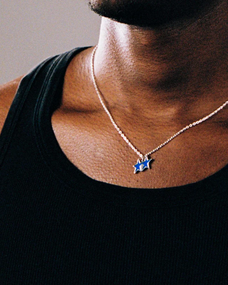 TILTED ENAMELED NECKLACE - SILVER - Image 2