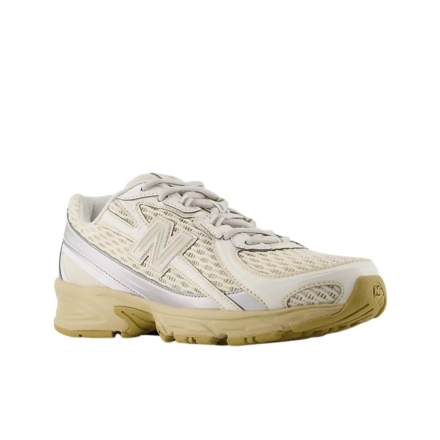 W 740 - Image 3