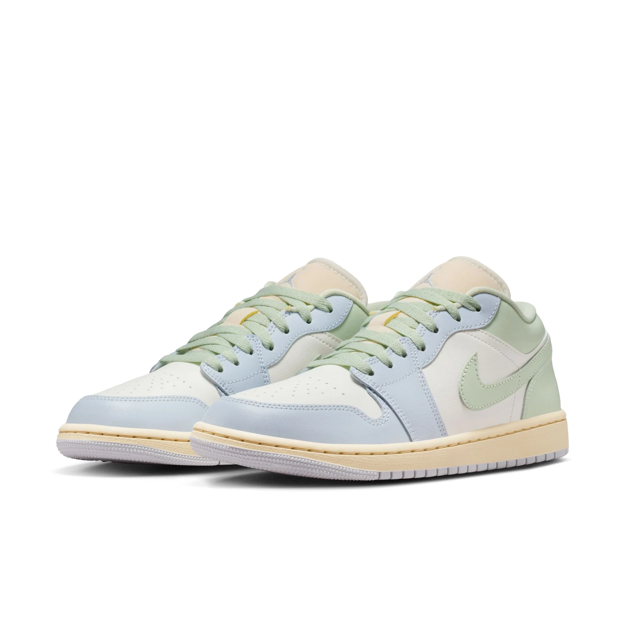 W AIR JORDAN 1 LOW - Image 3