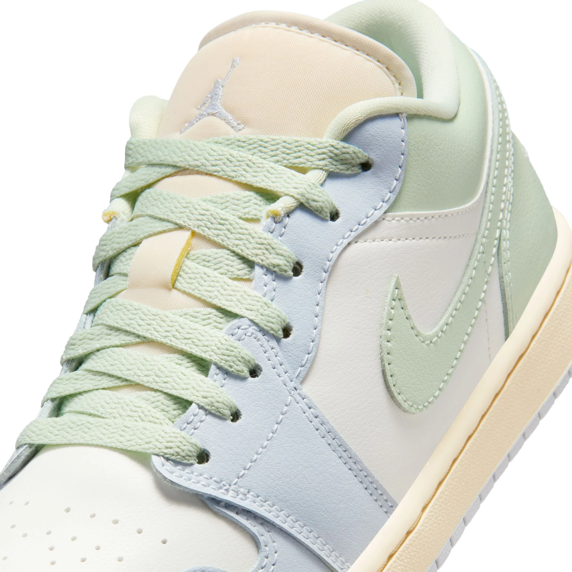 W AIR JORDAN 1 LOW - Image 5