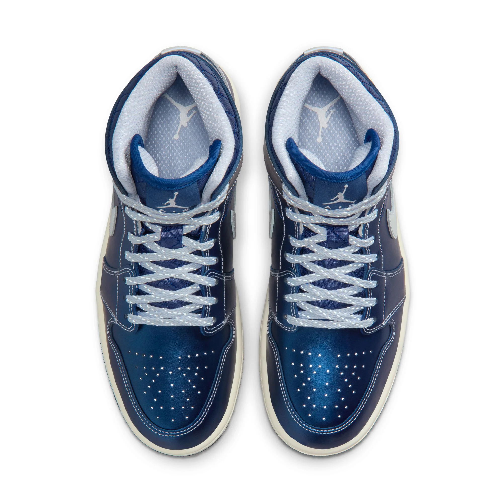 W AIR JORDAN 1 MID SE - Image 5