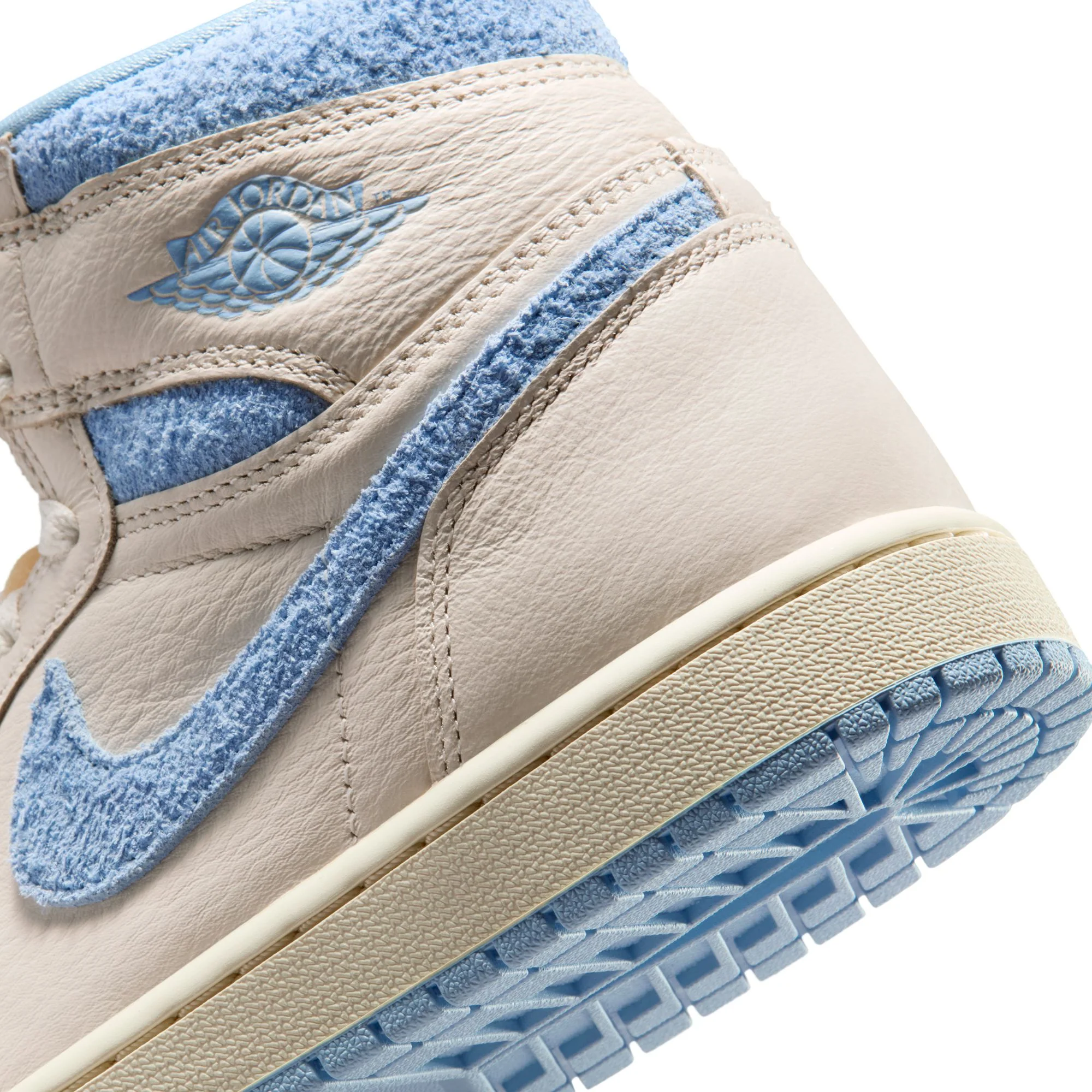 W AIR JORDAN 1 RETRO HIGH OG - Image 5