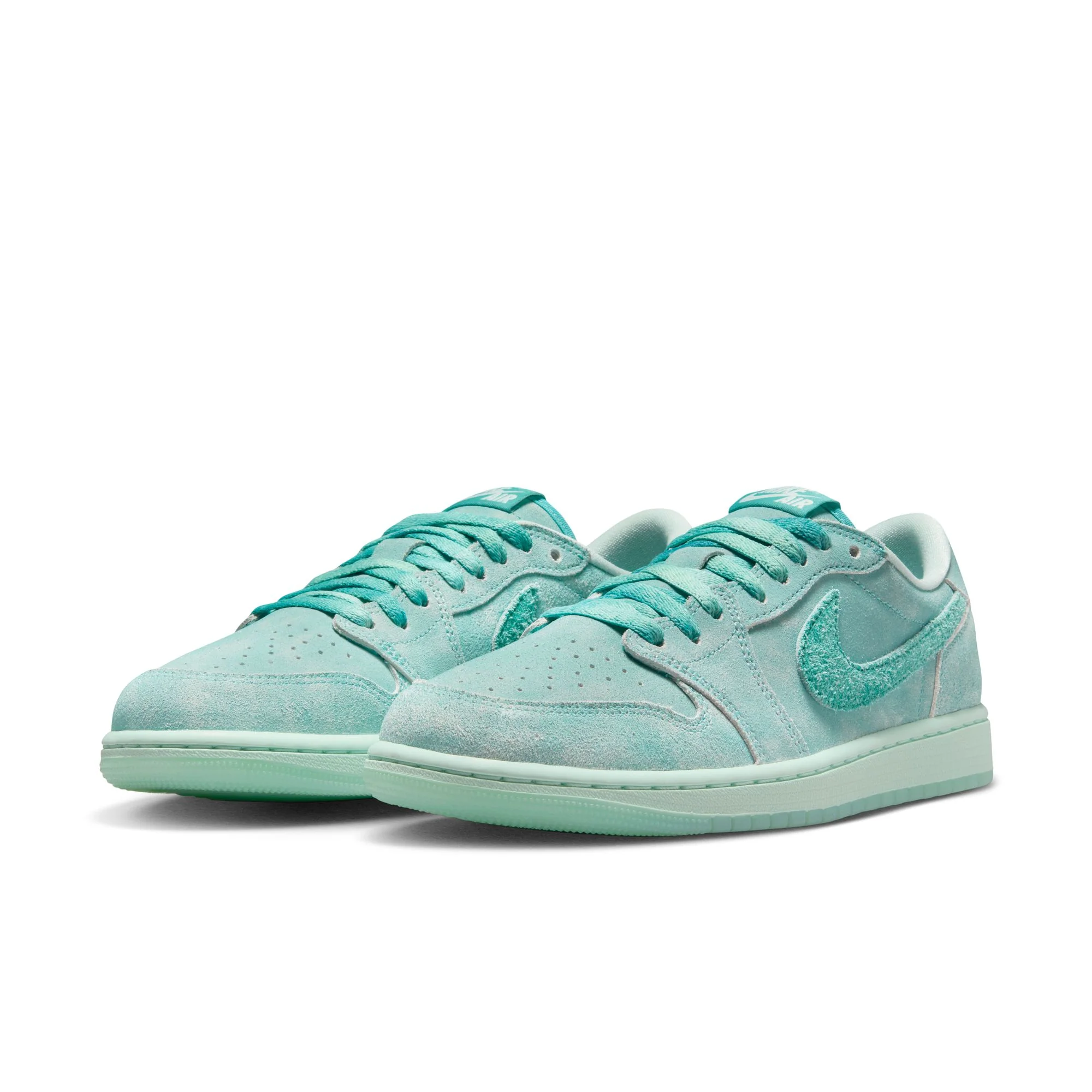 W AIR JORDAN 1 RETRO LOW OG - Image 3
