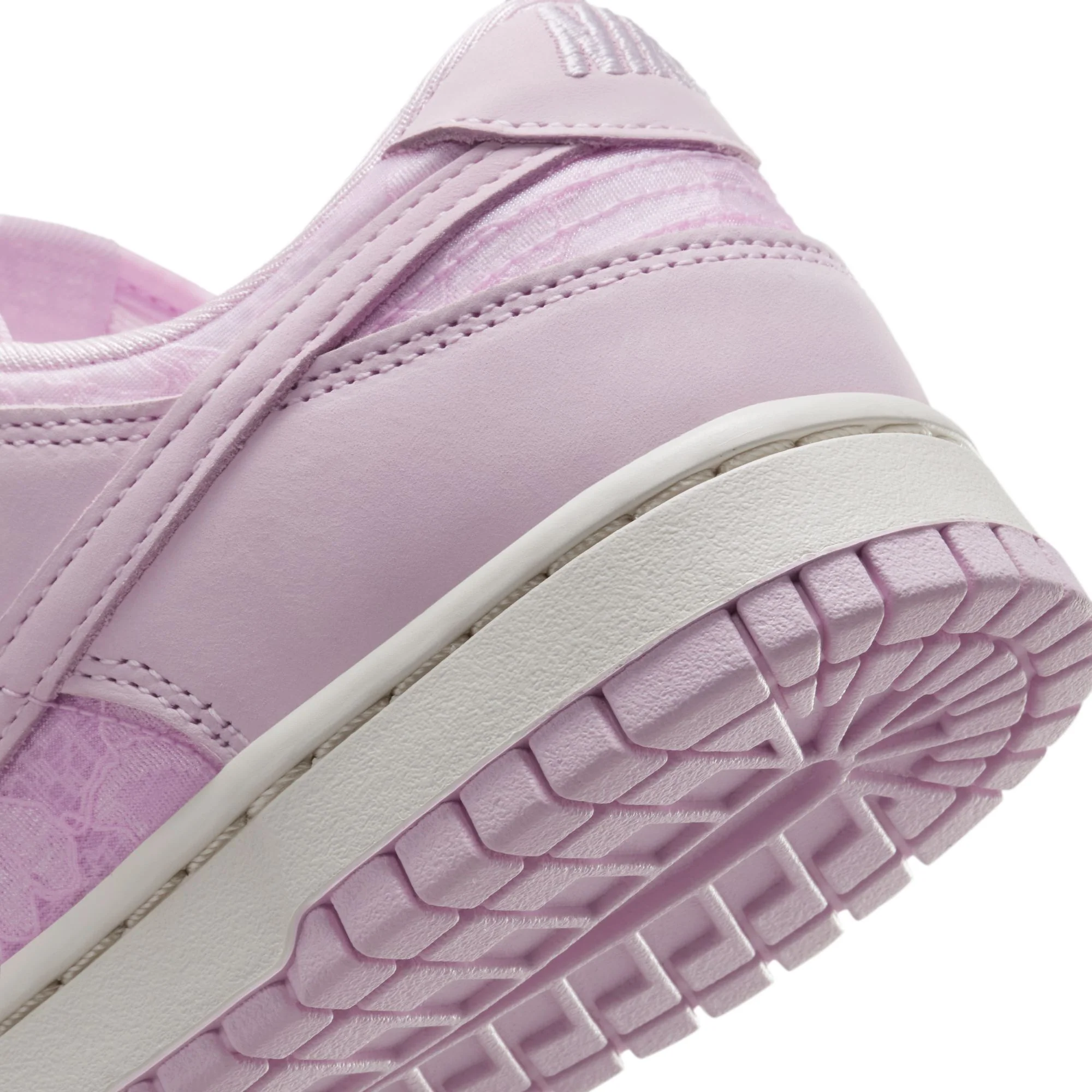 W DUNK LOW - Image 6
