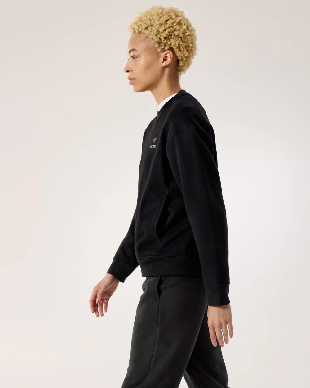 W EMBLEM FLEECE CREW - Image 4