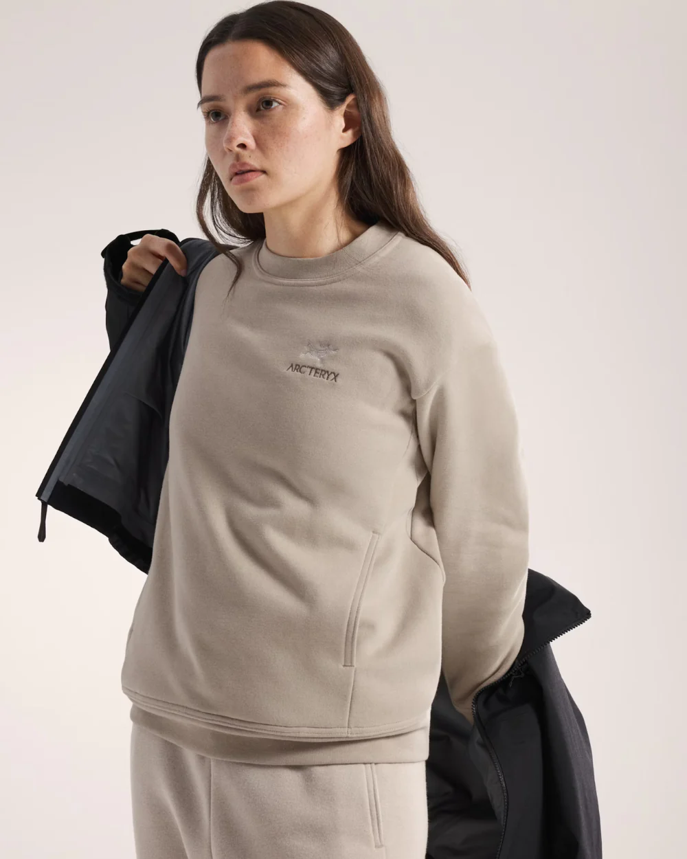 W EMBLEM FLEECE CREW - Image 3