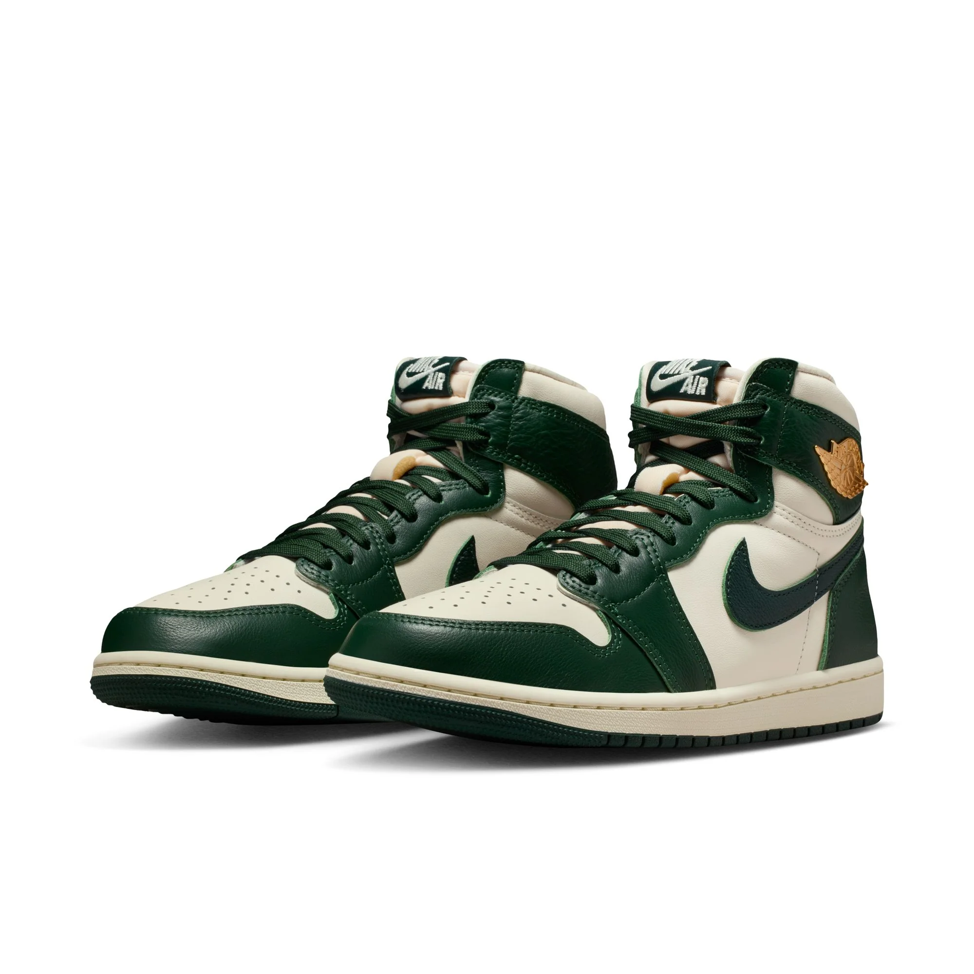W JORDAN 1 RETRO HIGH OG - Image 3