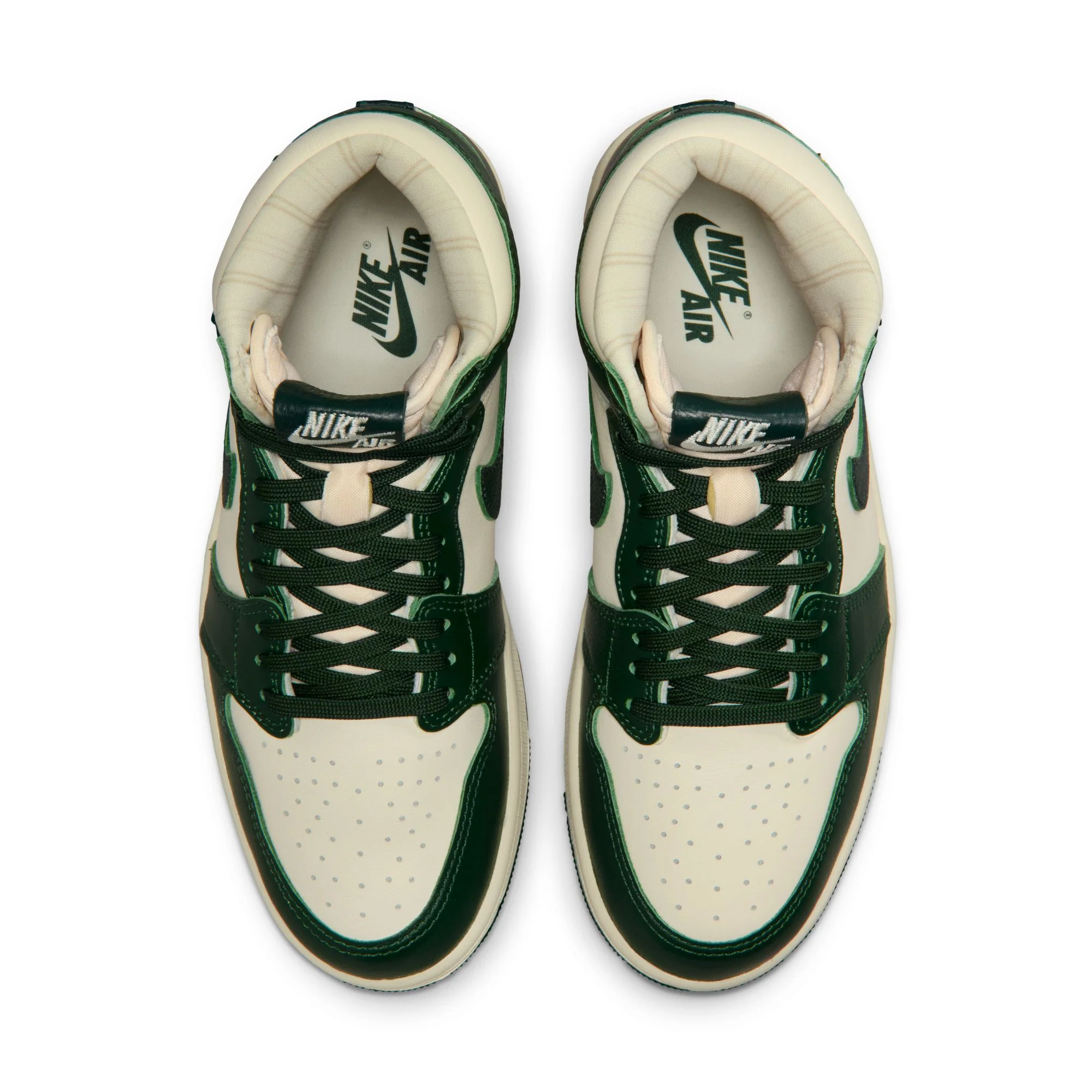 W JORDAN 1 RETRO HIGH OG - Image 4