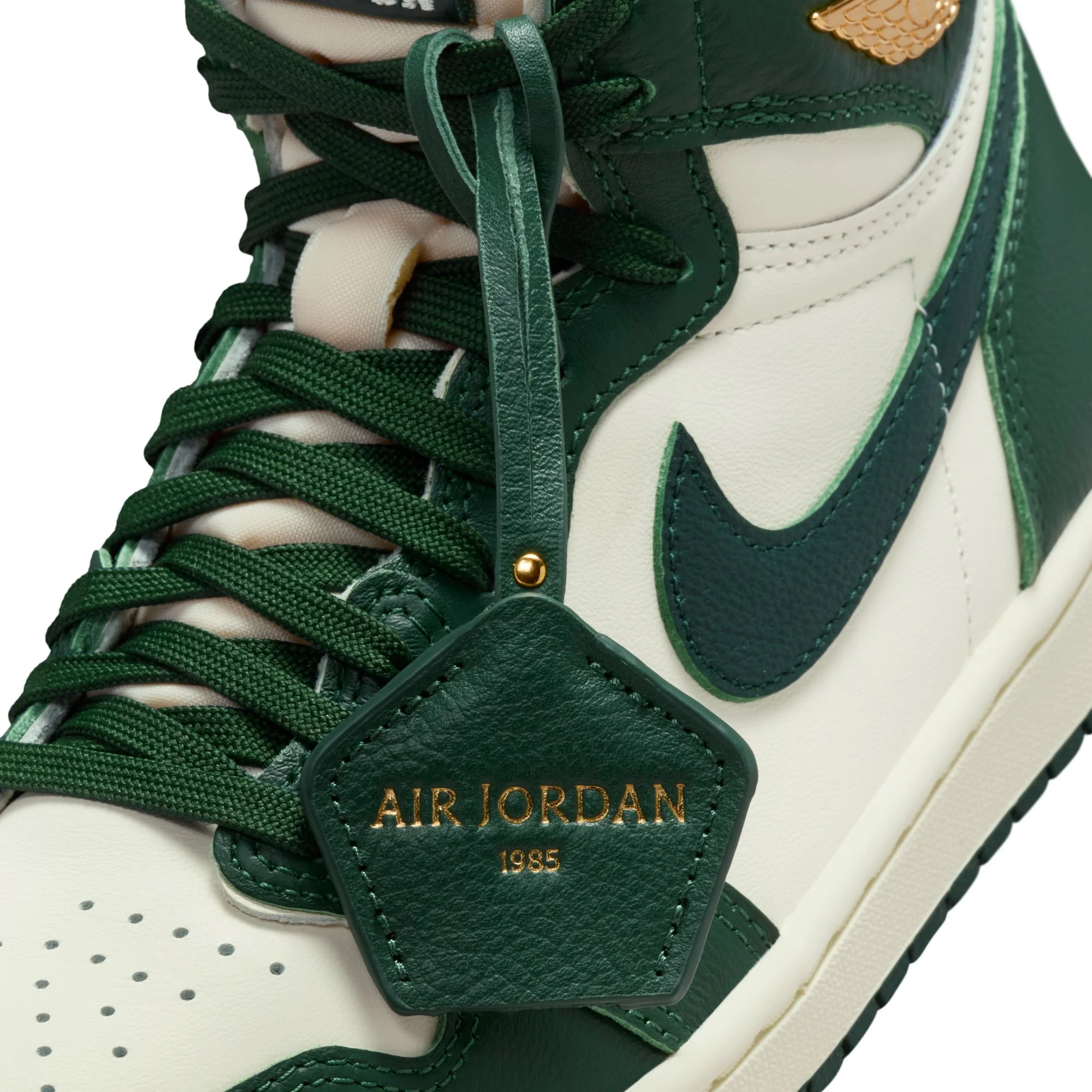 W JORDAN 1 RETRO HIGH OG - Image 7