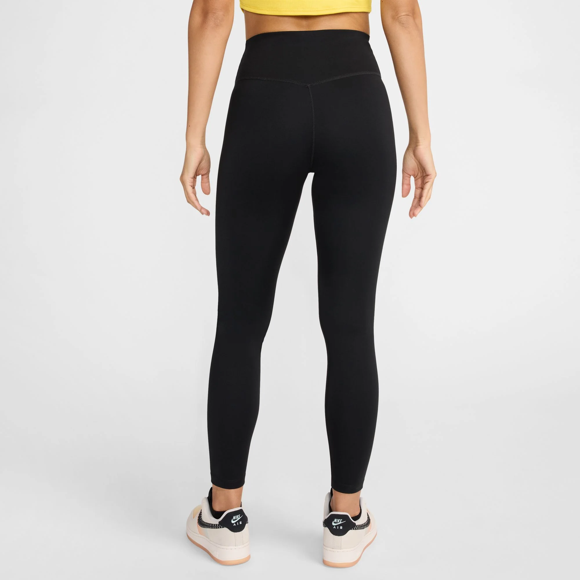 W NK ONE LEGGING MR TGT - Image 3