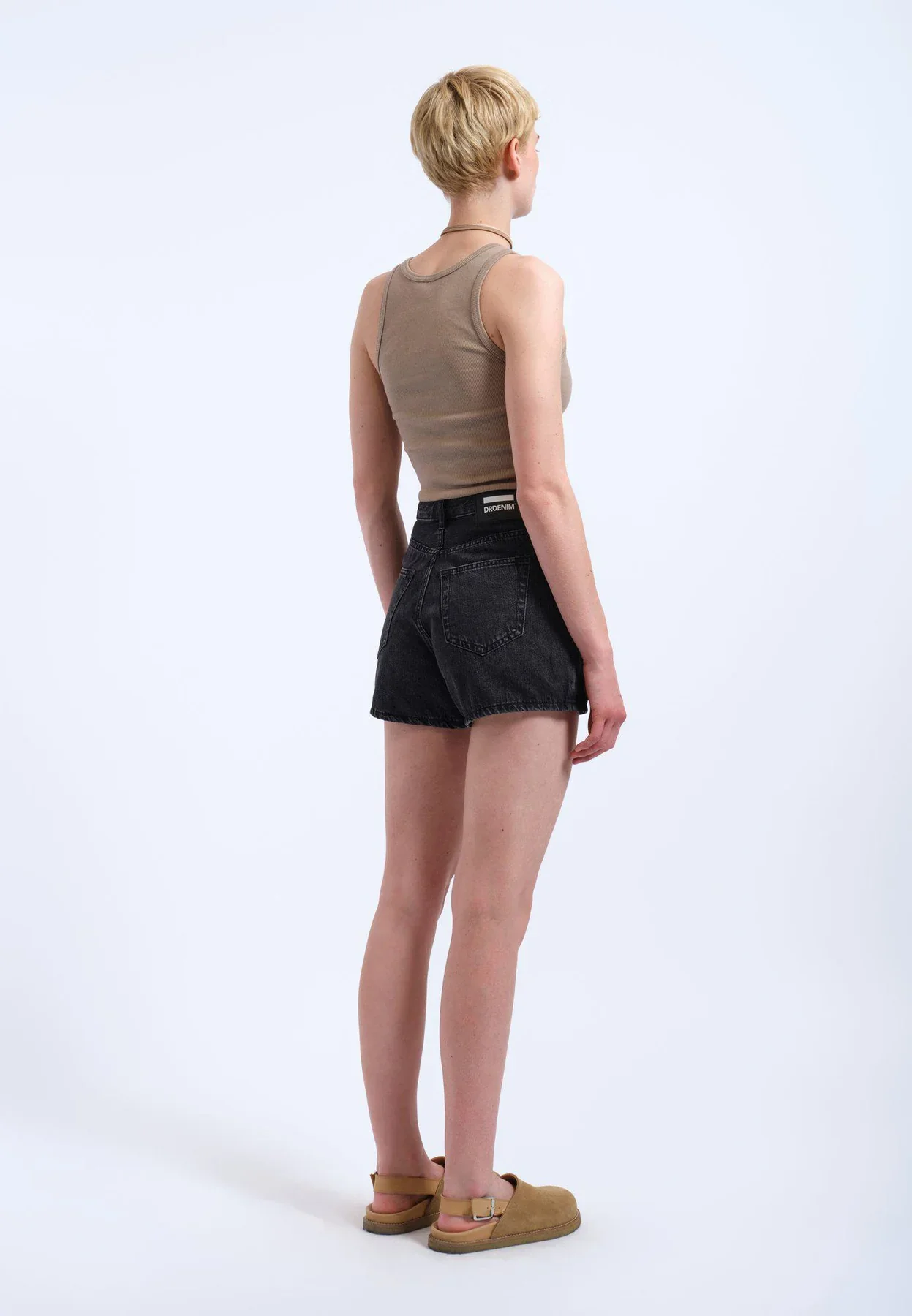W NORA SHORTS - Image 3