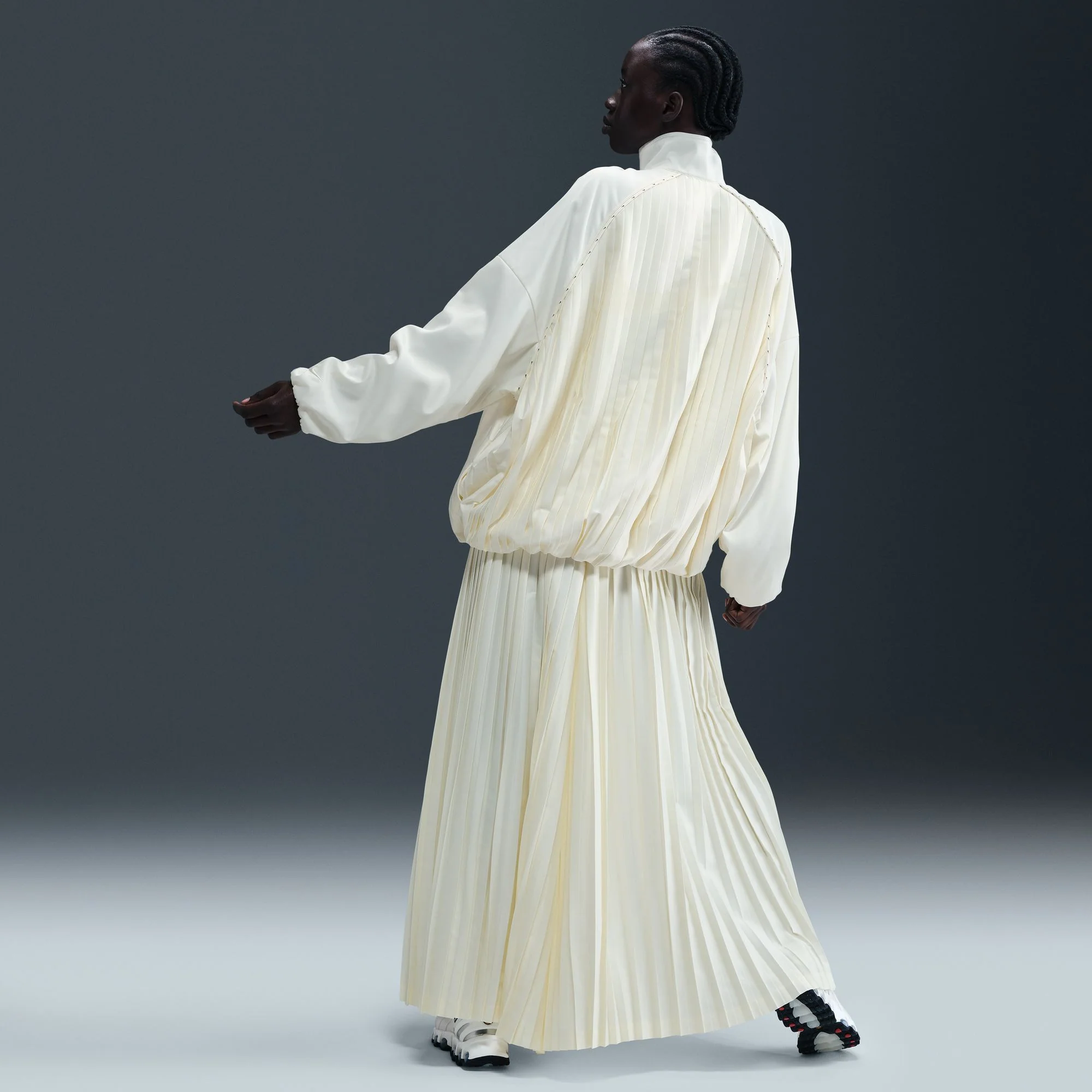 W NSW COLLECTION MID-RISE PLEATED TRACK PANTS - Image 5