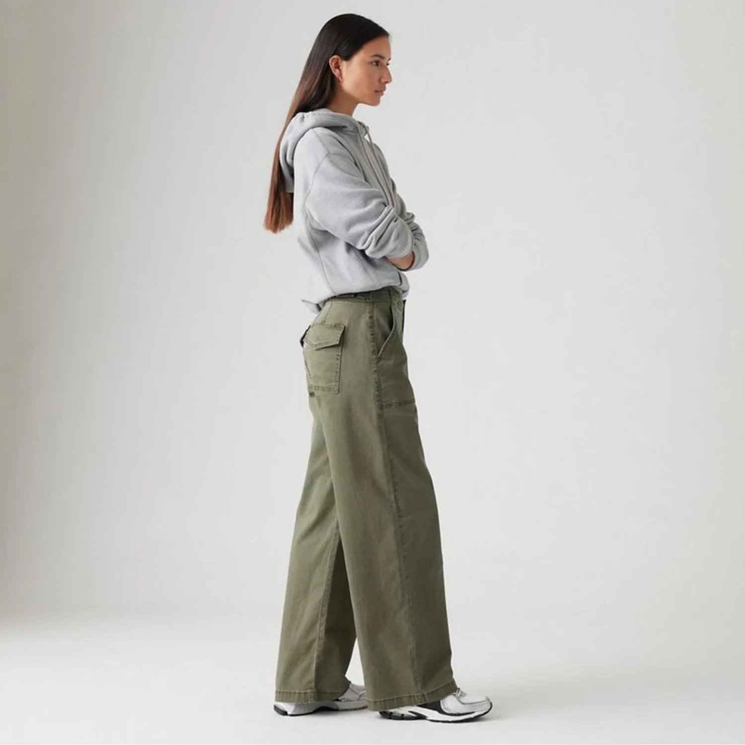 W SURPLUS STRAIGHT 2024 - Image 3