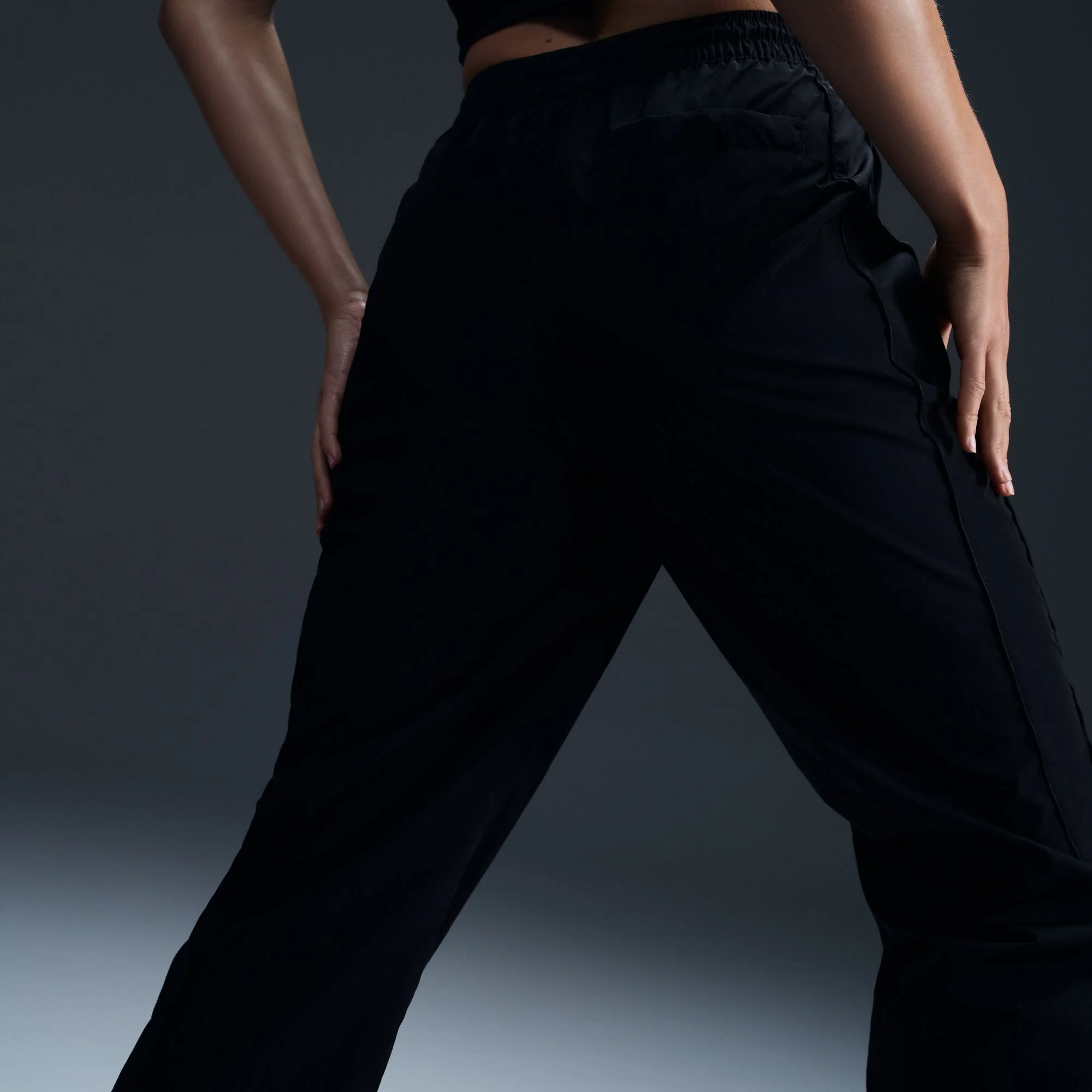 W WINDRUNNER HIGH WAISTED WOVEN OPEN-HEM PANTS - Image 5
